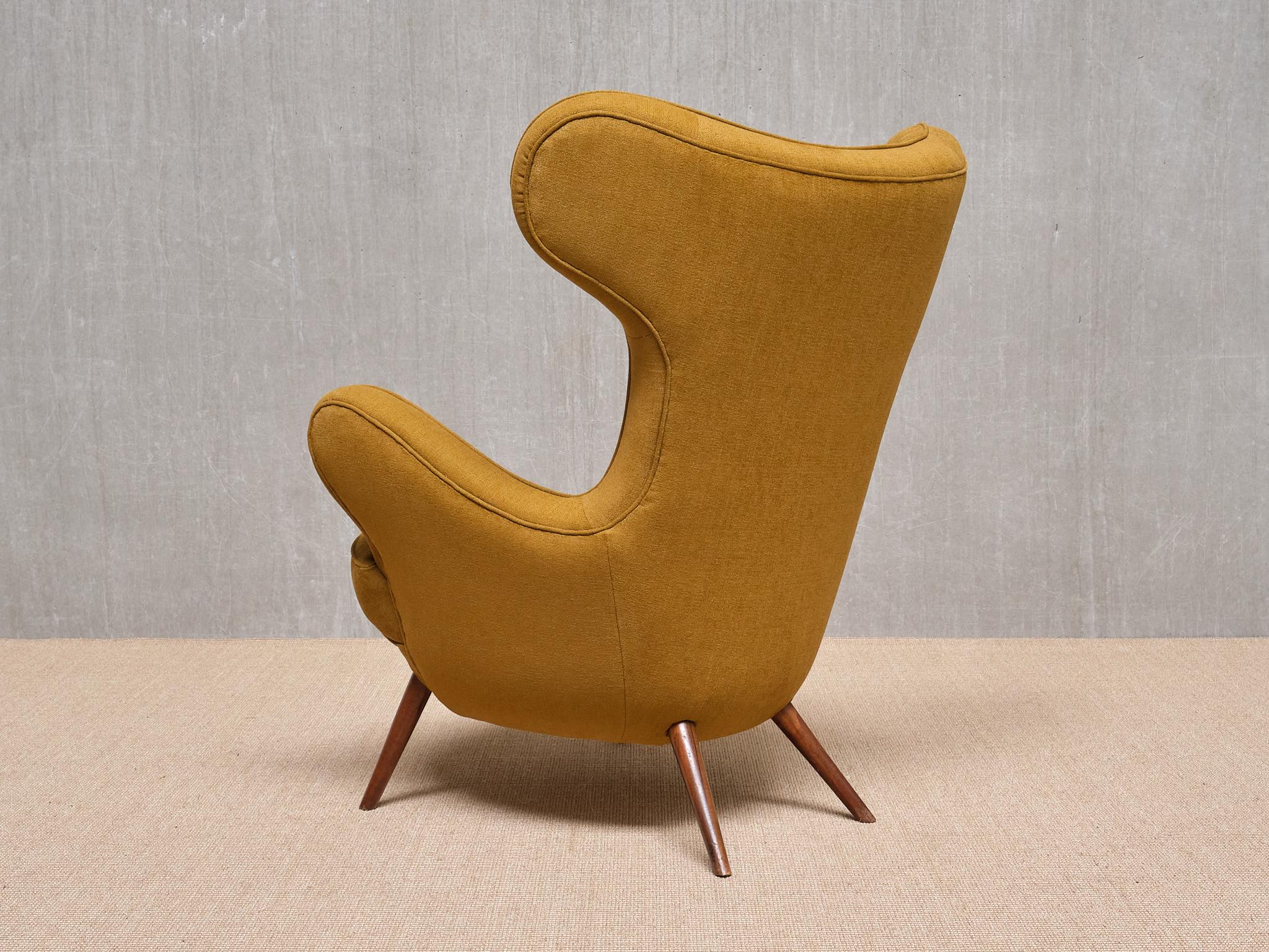 Paolo Malchiodi Wingback Chair in Yellow Ochre Fabric and Walnut, Italy, 1940s For Sale 7