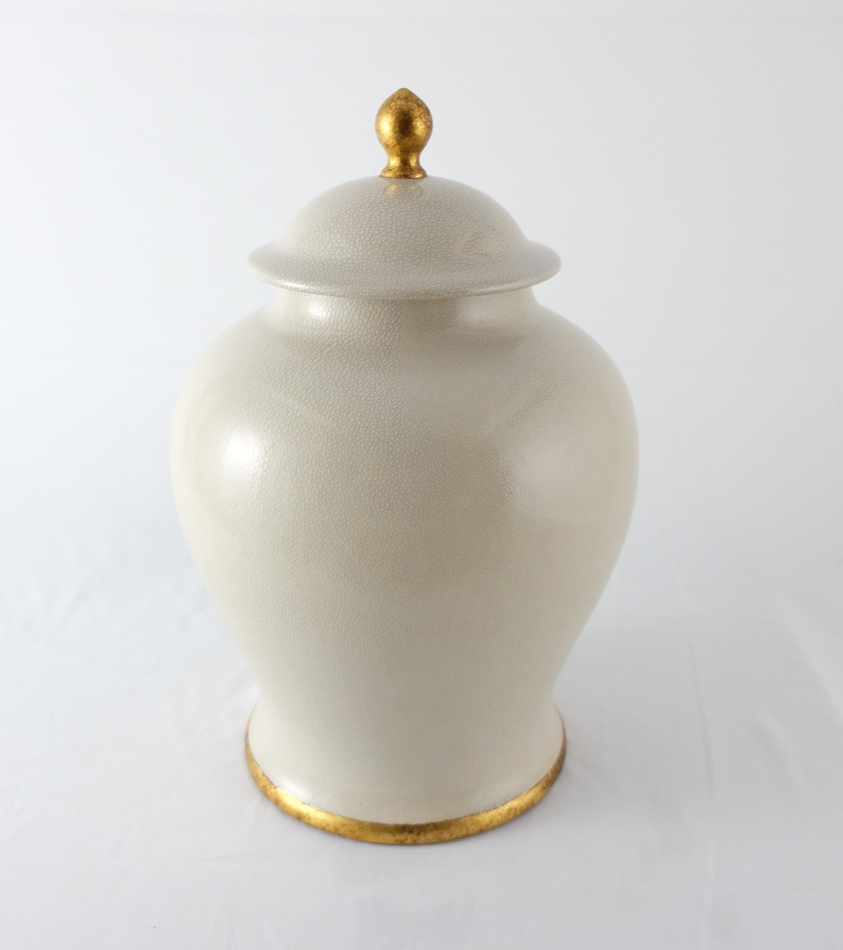 Paolo Marioni Large Italian Glazed Ceramic Jar with Gold-Leaf Accents In Excellent Condition For Sale In Miami, FL