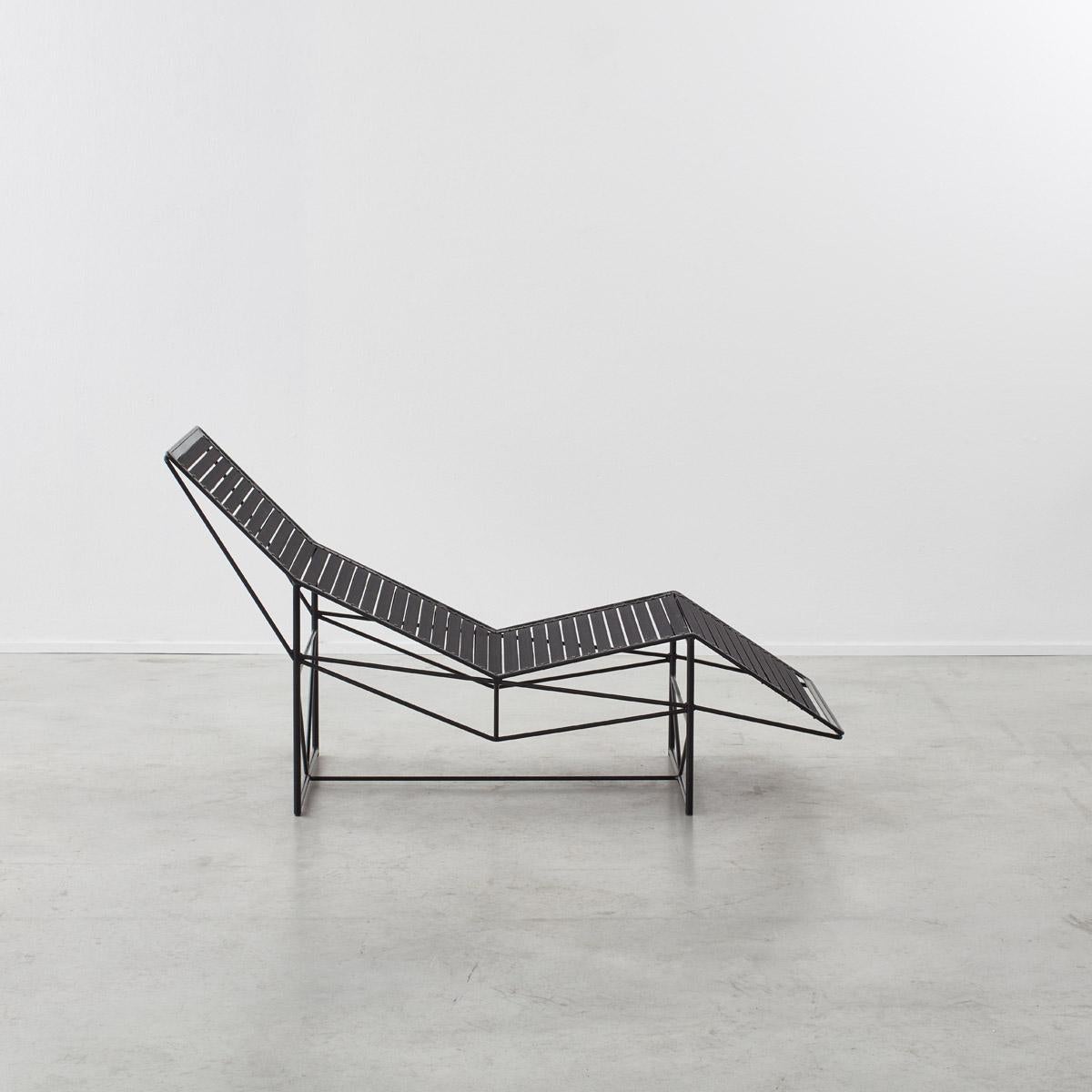Paolo Passerini chaise lounge for Uvet, Italy, 1984 For Sale 3