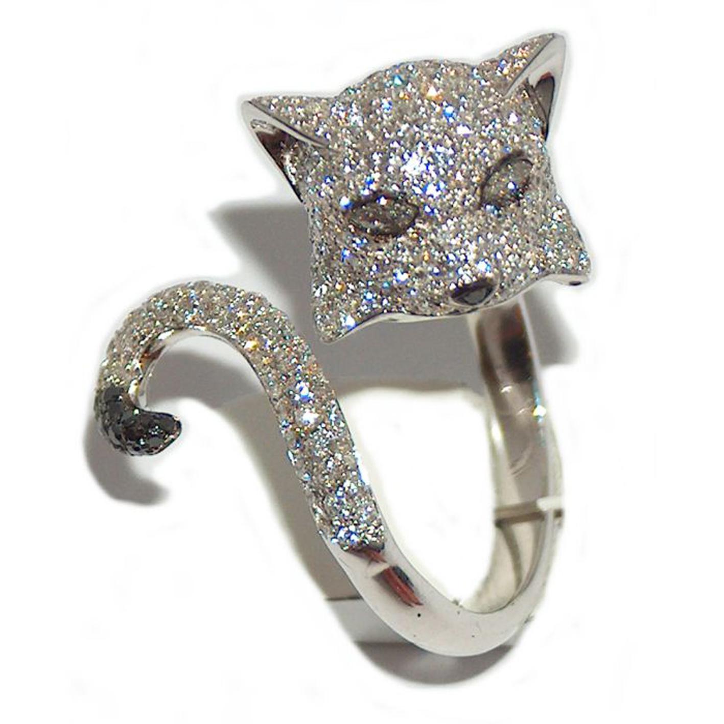 Paolo Piovan Black and White Diamonds 18 Karat White Gold Cat Ring In New Condition For Sale In Padova, Padova