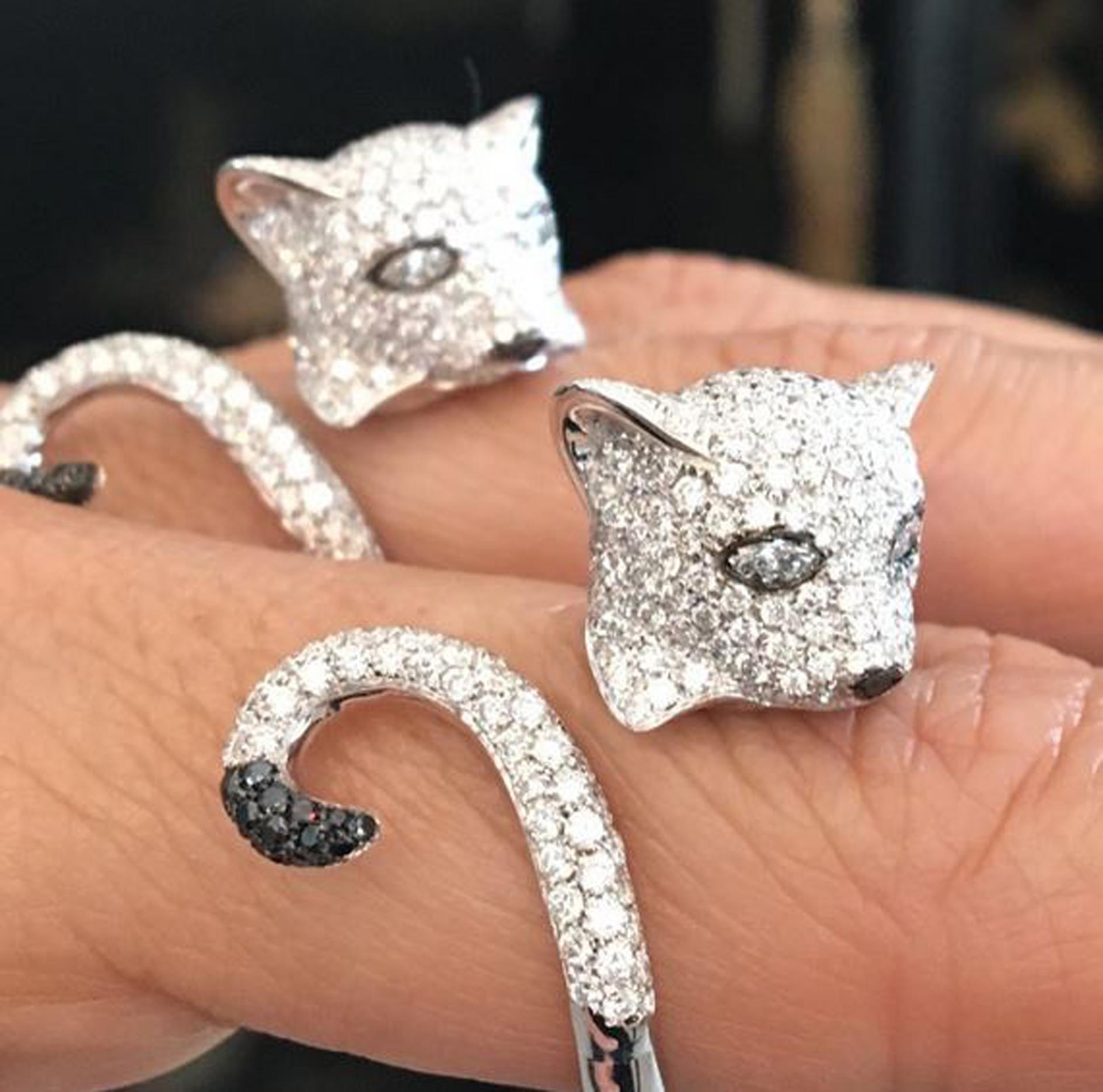 Paolo Piovan Black and White Diamonds 18 Karat White Gold Cat Ring For Sale 5