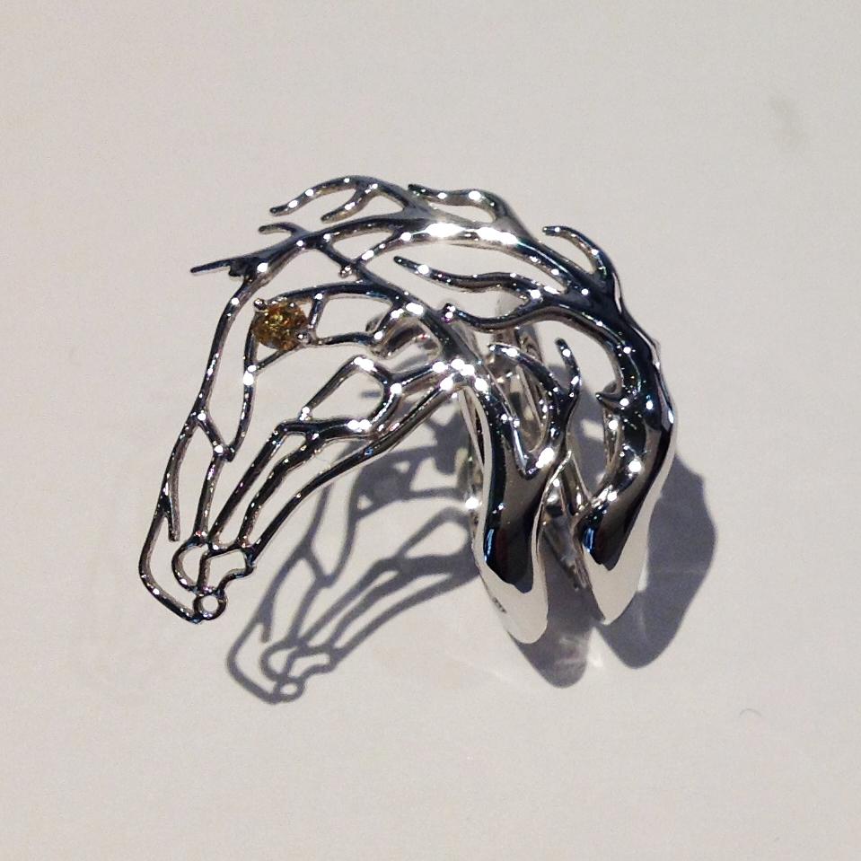 Paolo Piovan Brown Diamond White Gold Horse Ring In New Condition For Sale In Padova, Padova