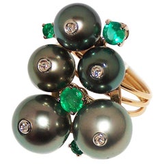 Paolo Piovan Tahitian Pearls, Emeralds and Diamonds Ring in yellow gold Paolo Piovan Tahitian Pearls, Emeralds and Diamonds Ring in yellow gold