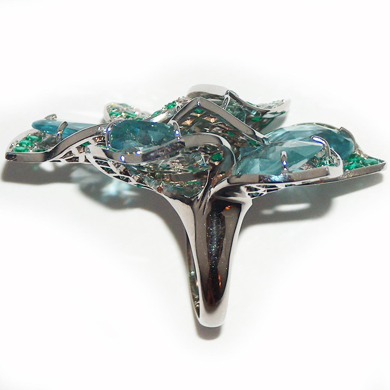 Round Cut Paolo Piovan White Diamonds, Emeralds and Aquamarine 18 Karat Gold Flower Ring For Sale