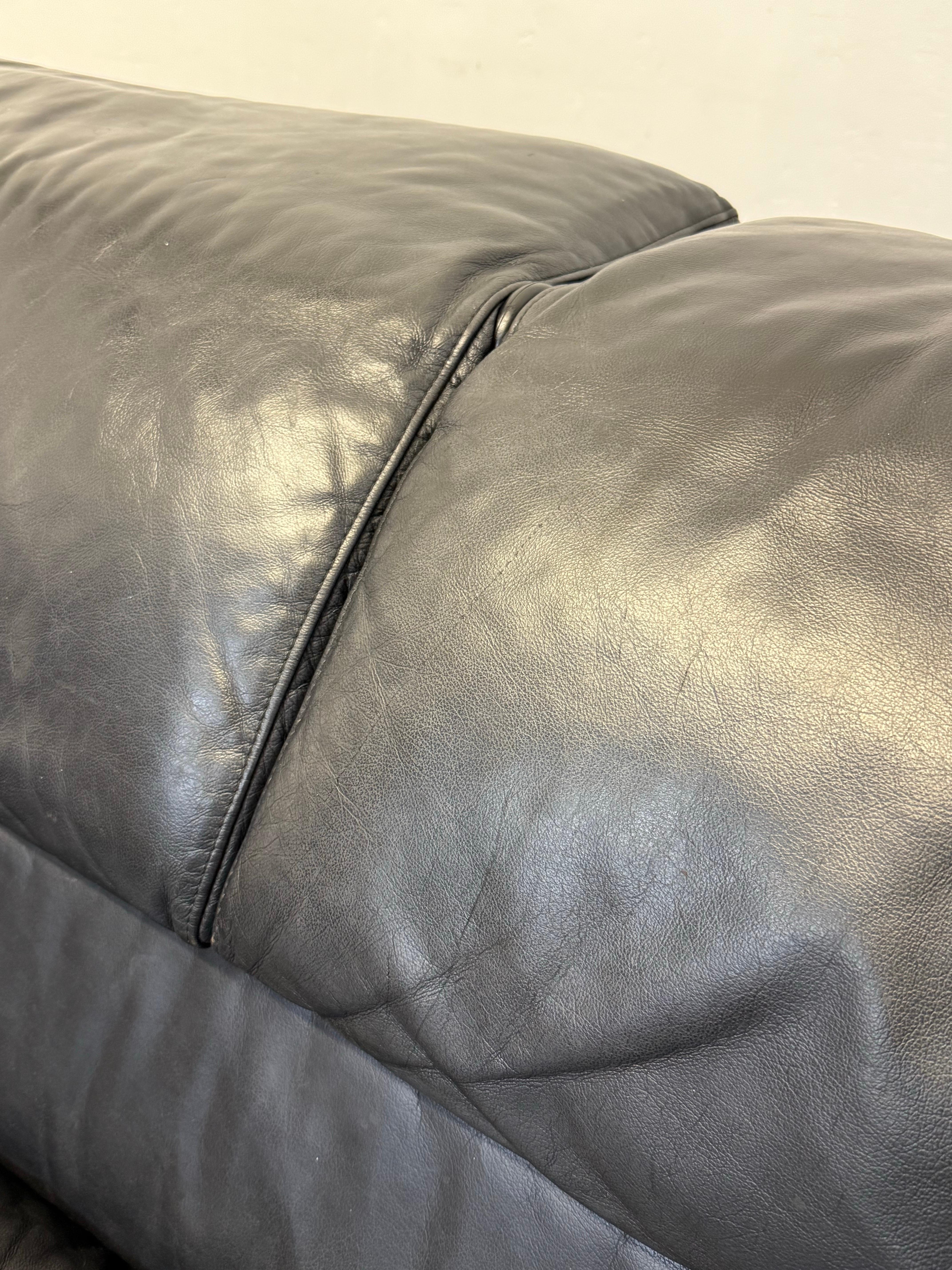 Paolo Piva “Alanda” Adjustable Black Leather Loveseat Sofa for B&b Italia, 1980s 3