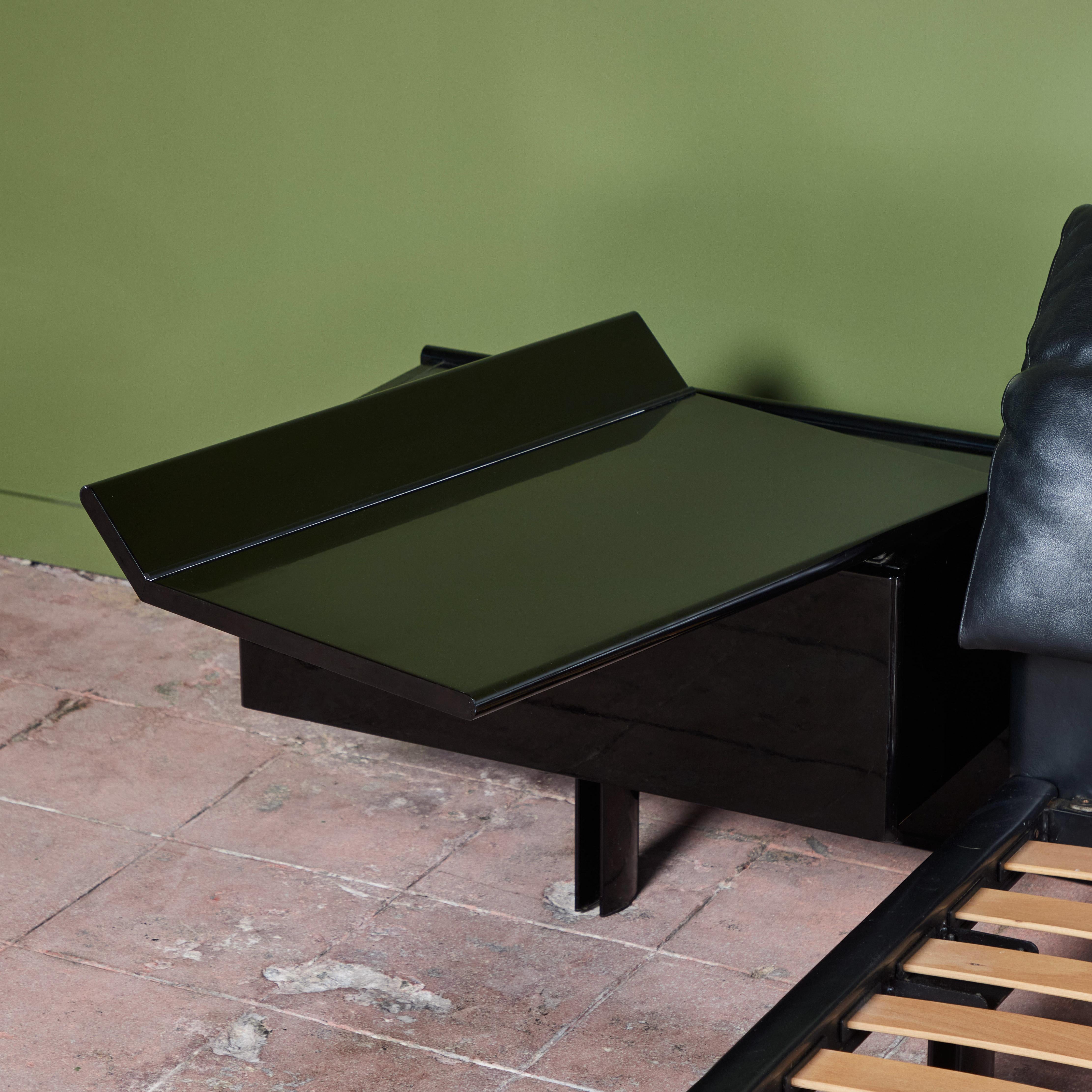 Post-Modern Paolo Piva 'Alanda' Queen Bed with Attached Nightstands for B&B Italia