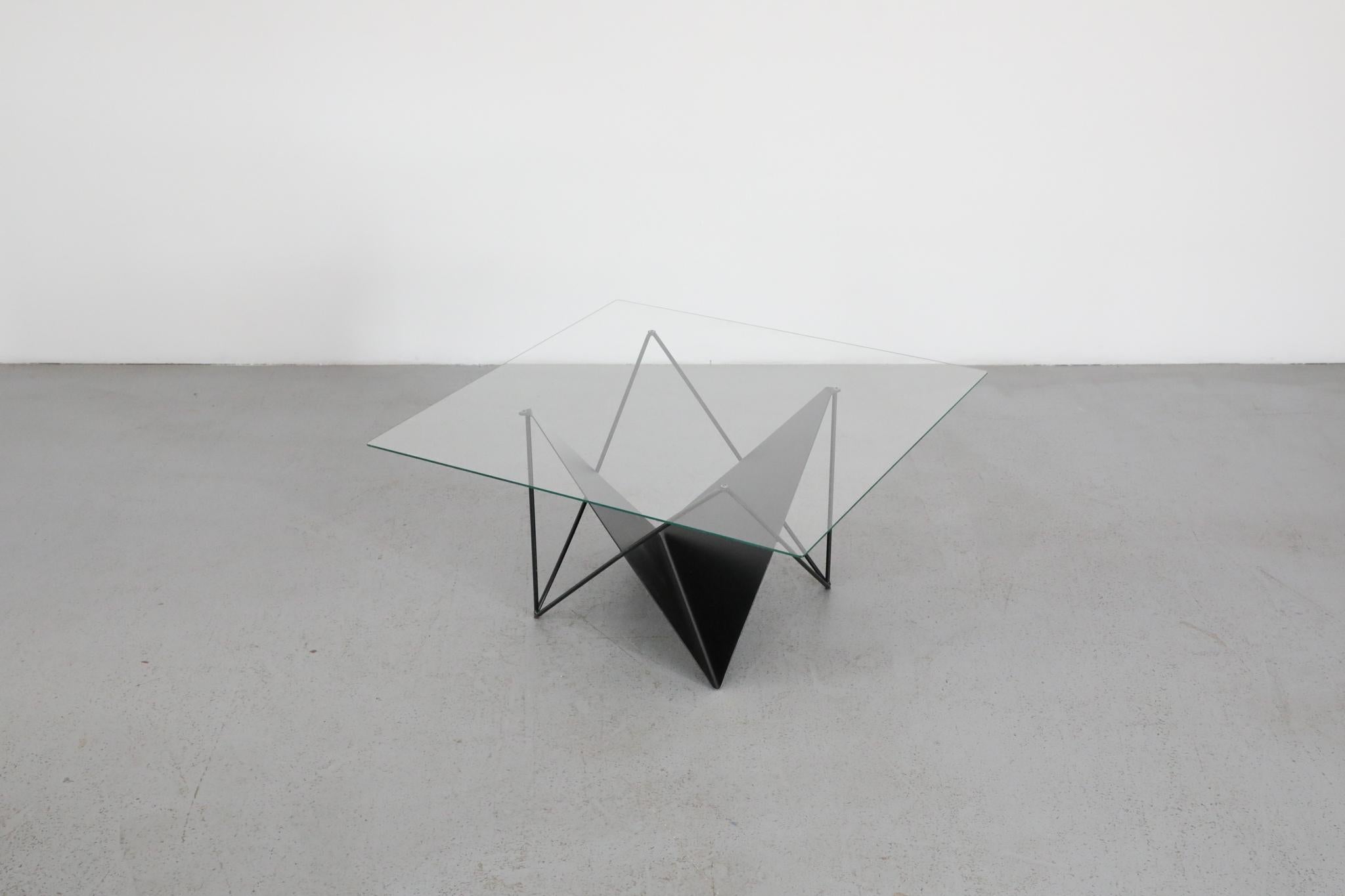 Paolo Piva Inspired Modernist Coffee Table with Magazine Rack In Good Condition For Sale In Los Angeles, CA