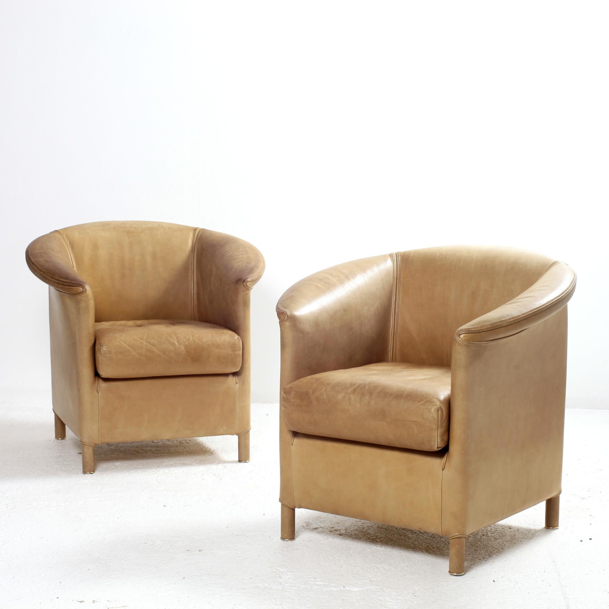 Mid-Century Modern Paolo Piva Pair of Leather Cocktail Armchair Model Aura for Wittmann 1980s For Sale