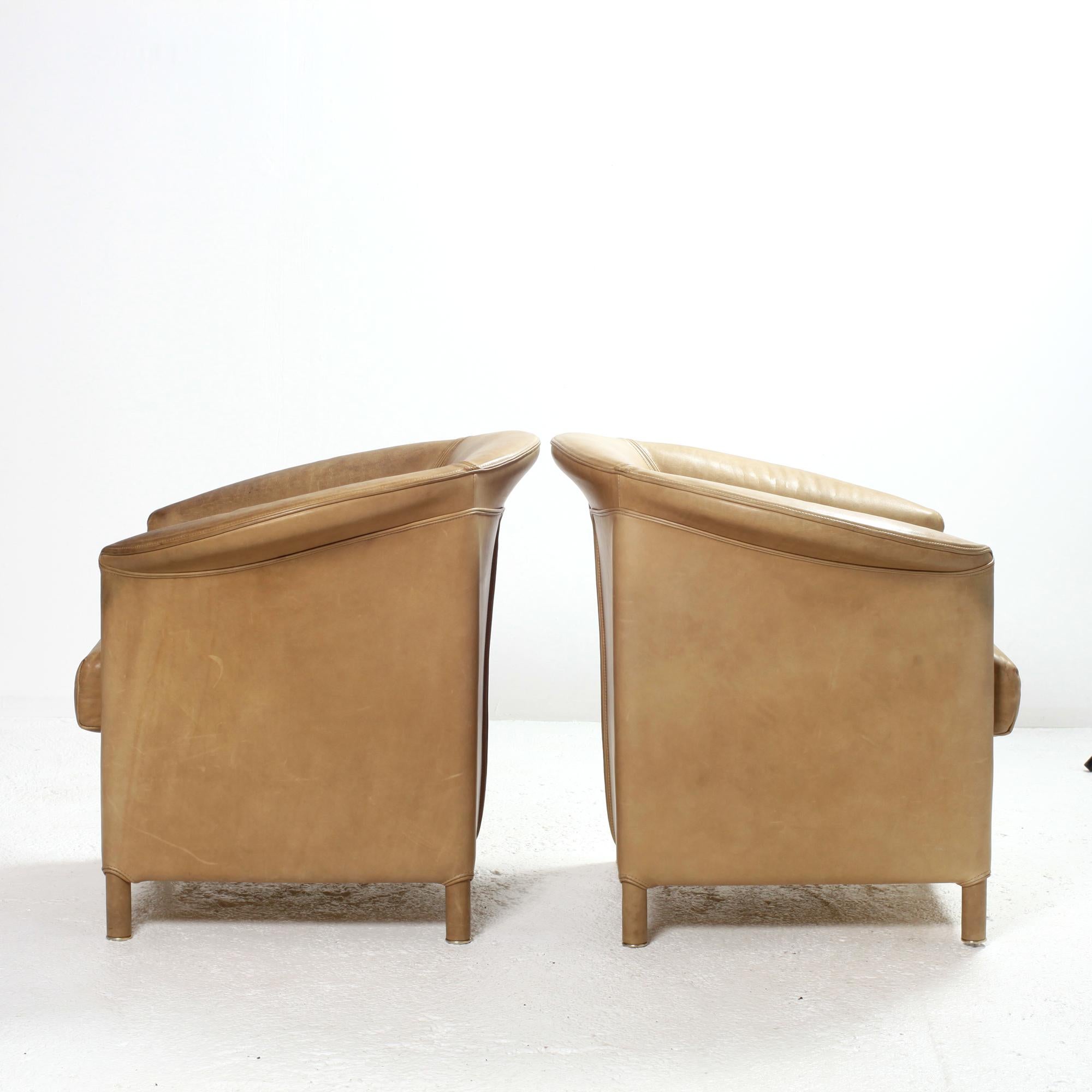 Paolo Piva Pair of Leather Cocktail Armchair Model Aura for Wittmann 1980s For Sale 1