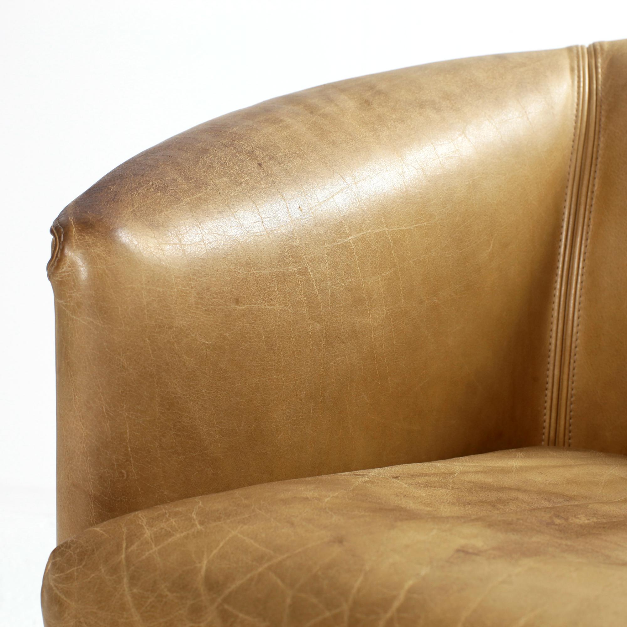 Paolo Piva Pair of Leather Cocktail Armchair Model Aura for Wittmann 1980s For Sale 3