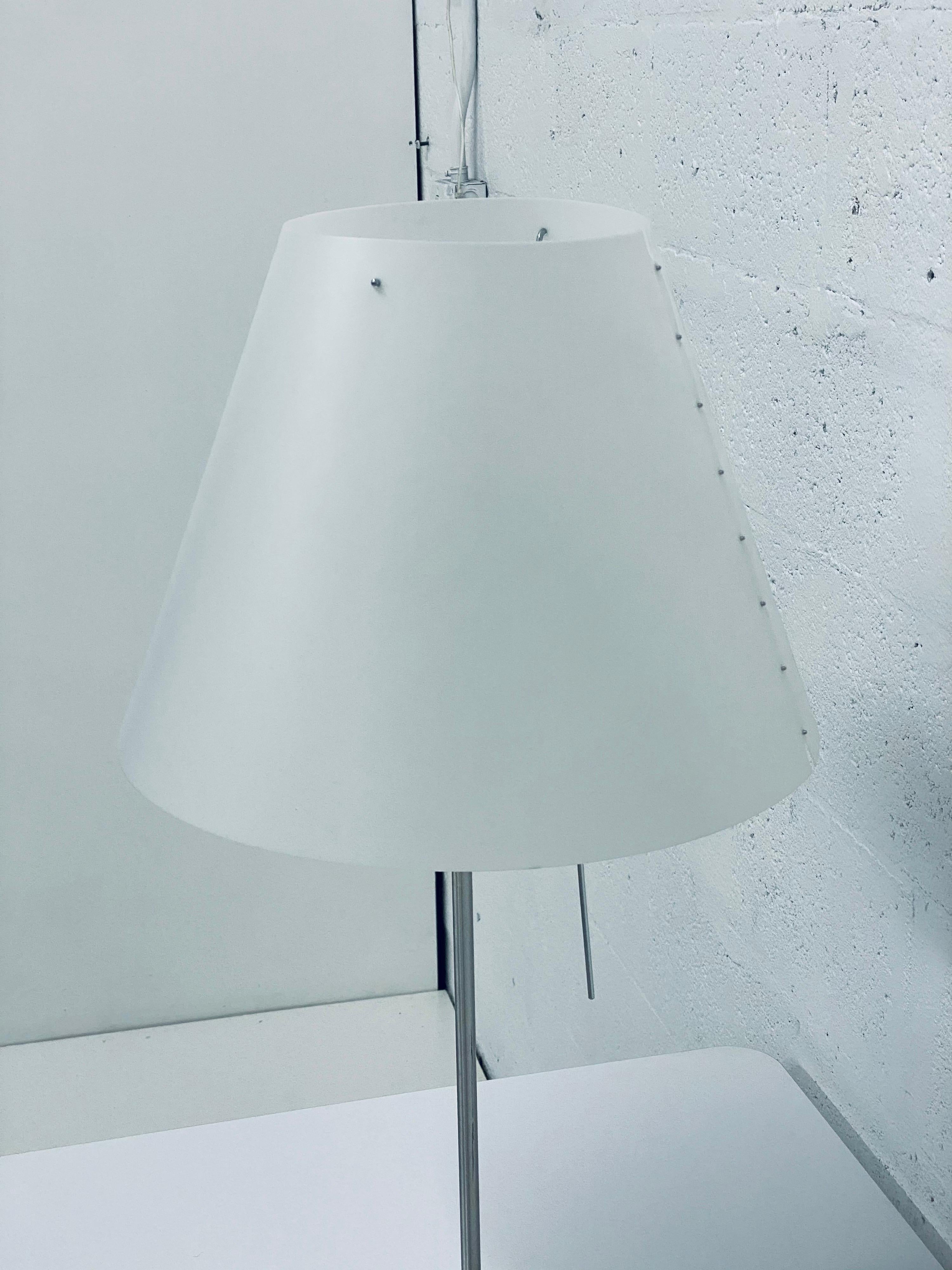 Paolo Rizzatto Costanza lampe de table ou de bureau D13 pour Luceplan Bon état - En vente à Miami, FL