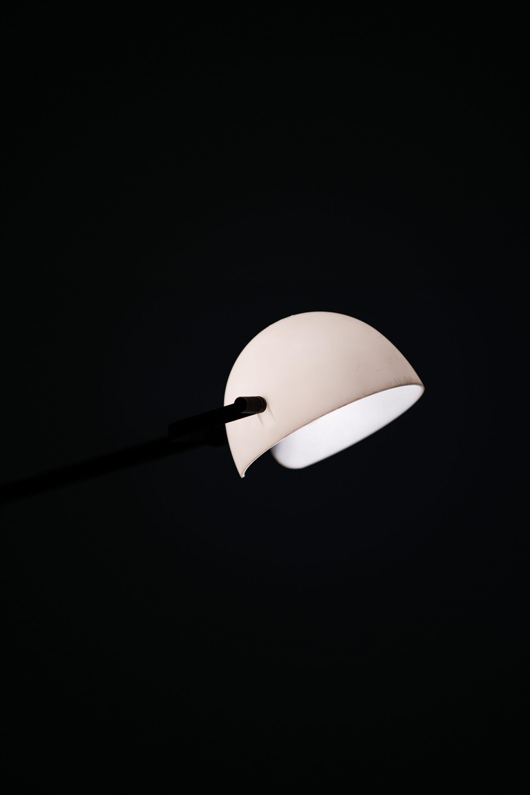 Plastic Paolo Rizzatto & Gino Sarfatti Table Lamp Model 613 Produced by Arteluce For Sale