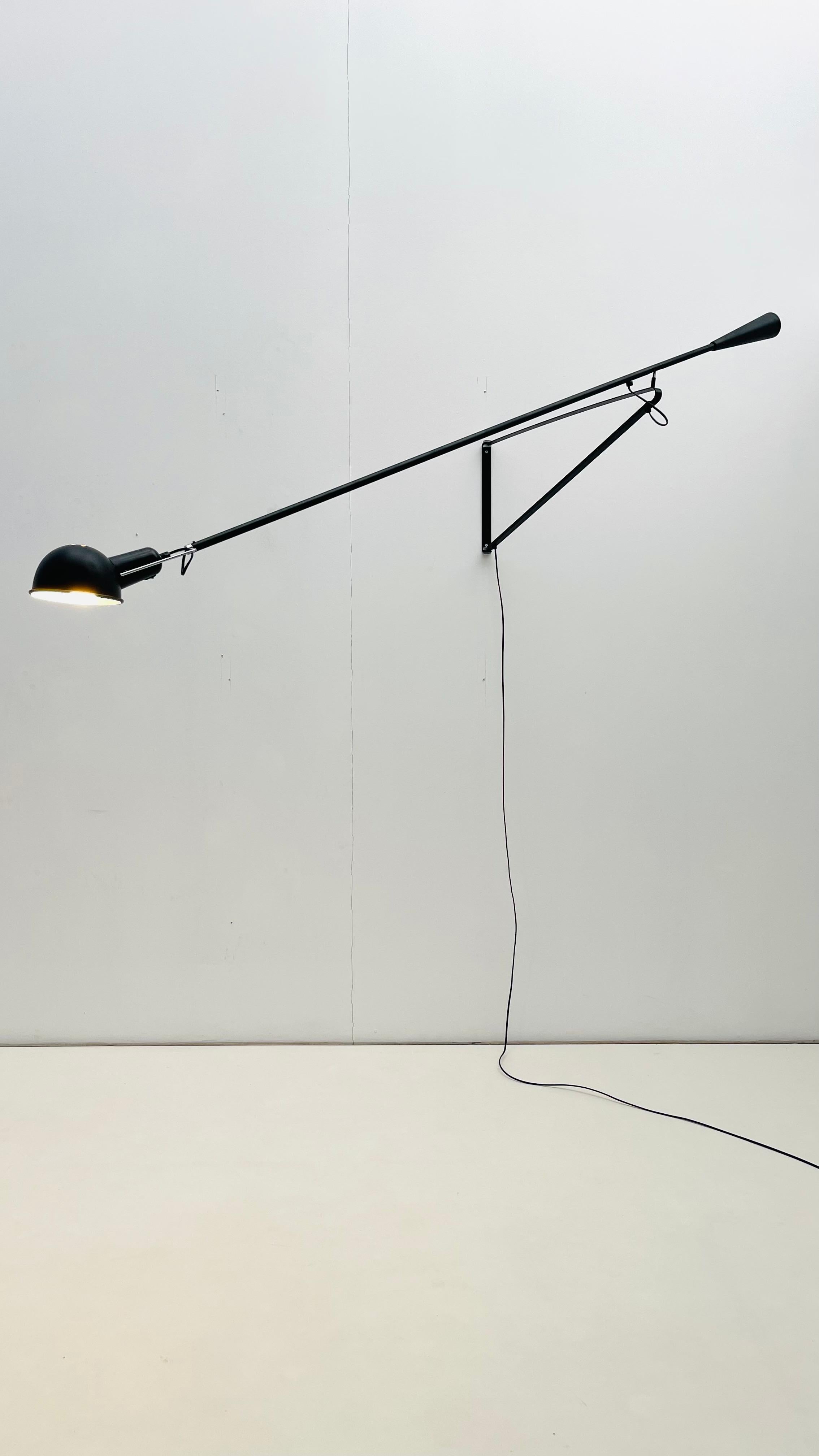 Paolo Rizzatto - Model 265 Wall lamp For Sale 4