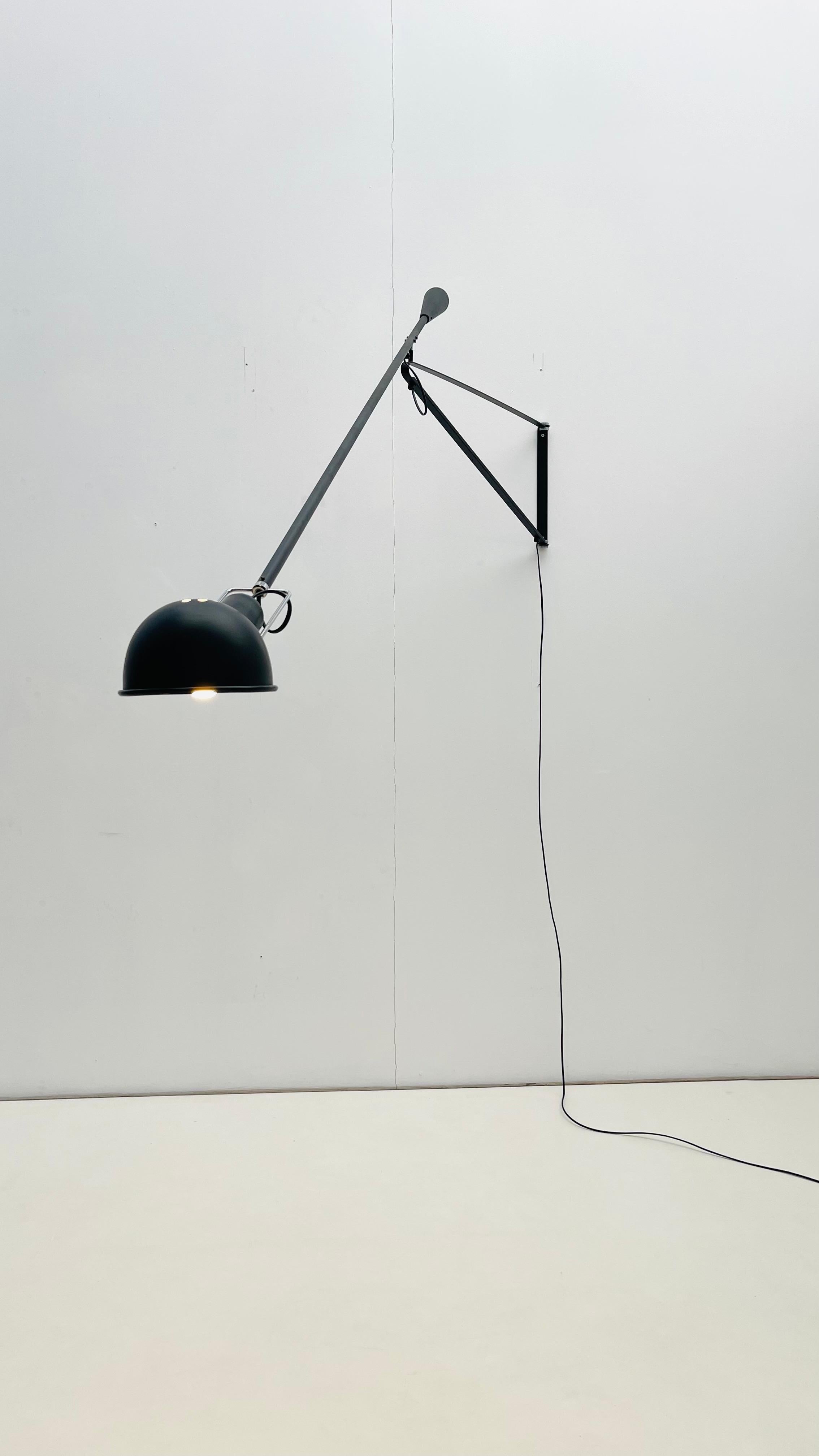 Paolo Rizzatto - Model 265 Wall lamp For Sale 5