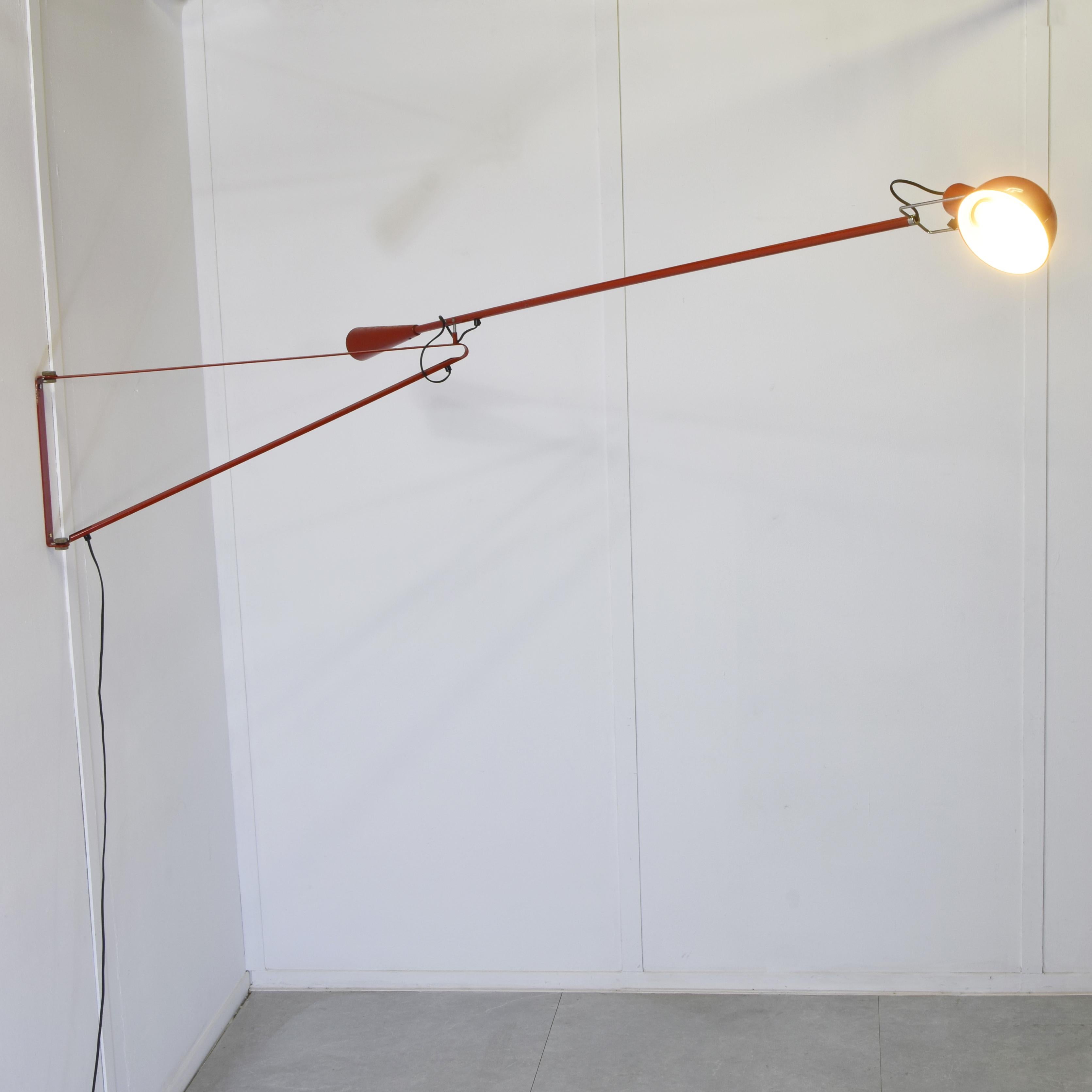 Wandleuchte Paolo Rizzatto Arteluce, 1970er Jahre. (Moderne der Mitte des Jahrhunderts) im Angebot
