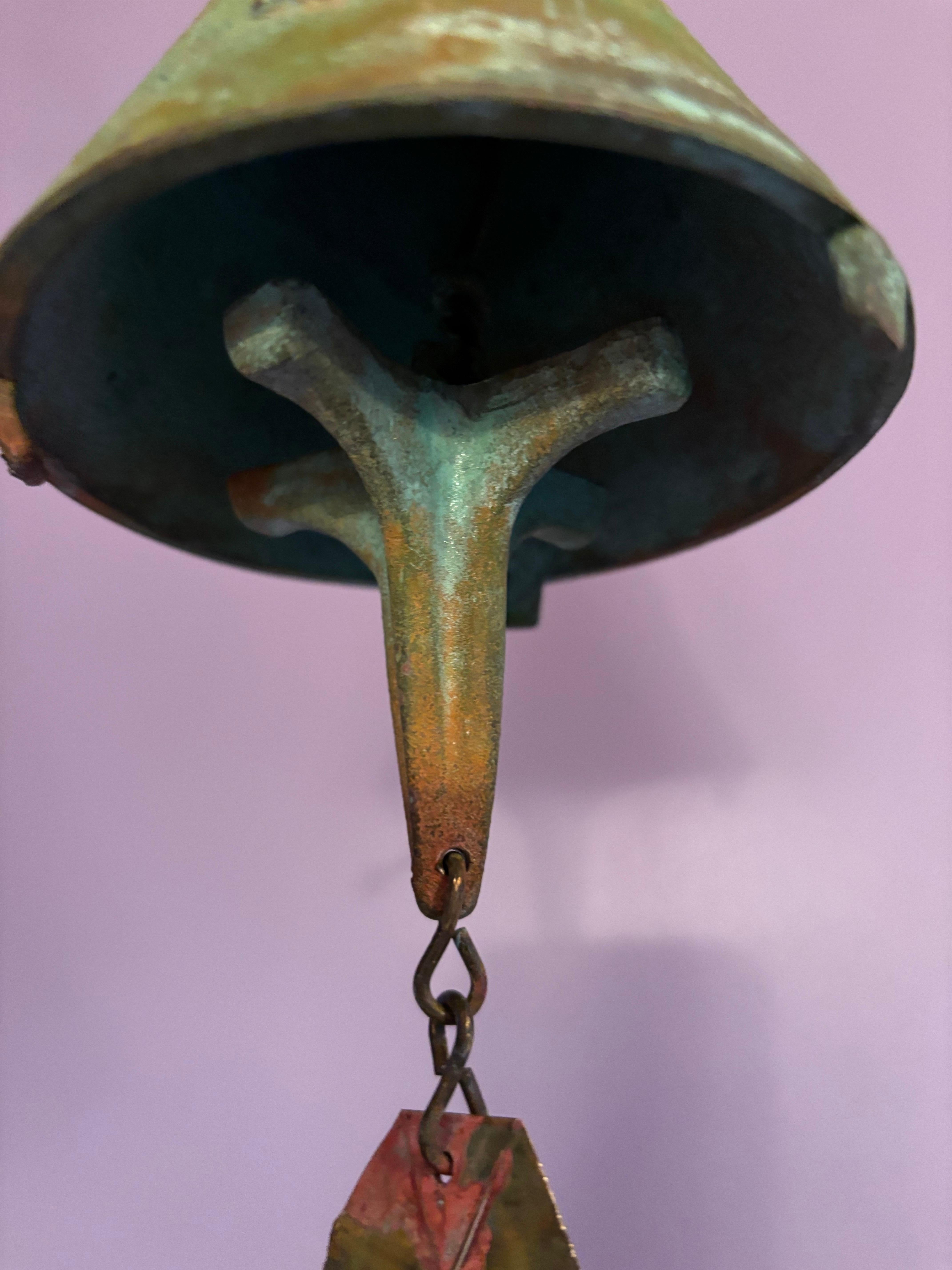 Paolo Soleri Campana de bronce Moderno de mediados de siglo en venta