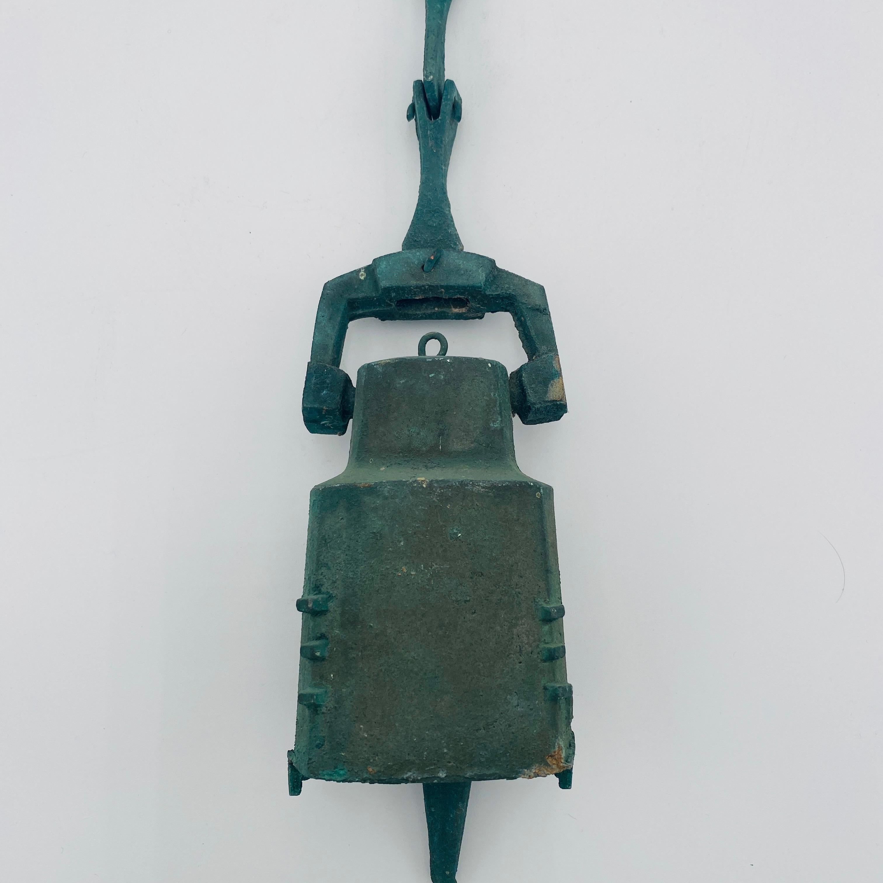 Paolo Soleri Campana de carillón de viento de bronce para Cosanti, años 70 Patinado en venta