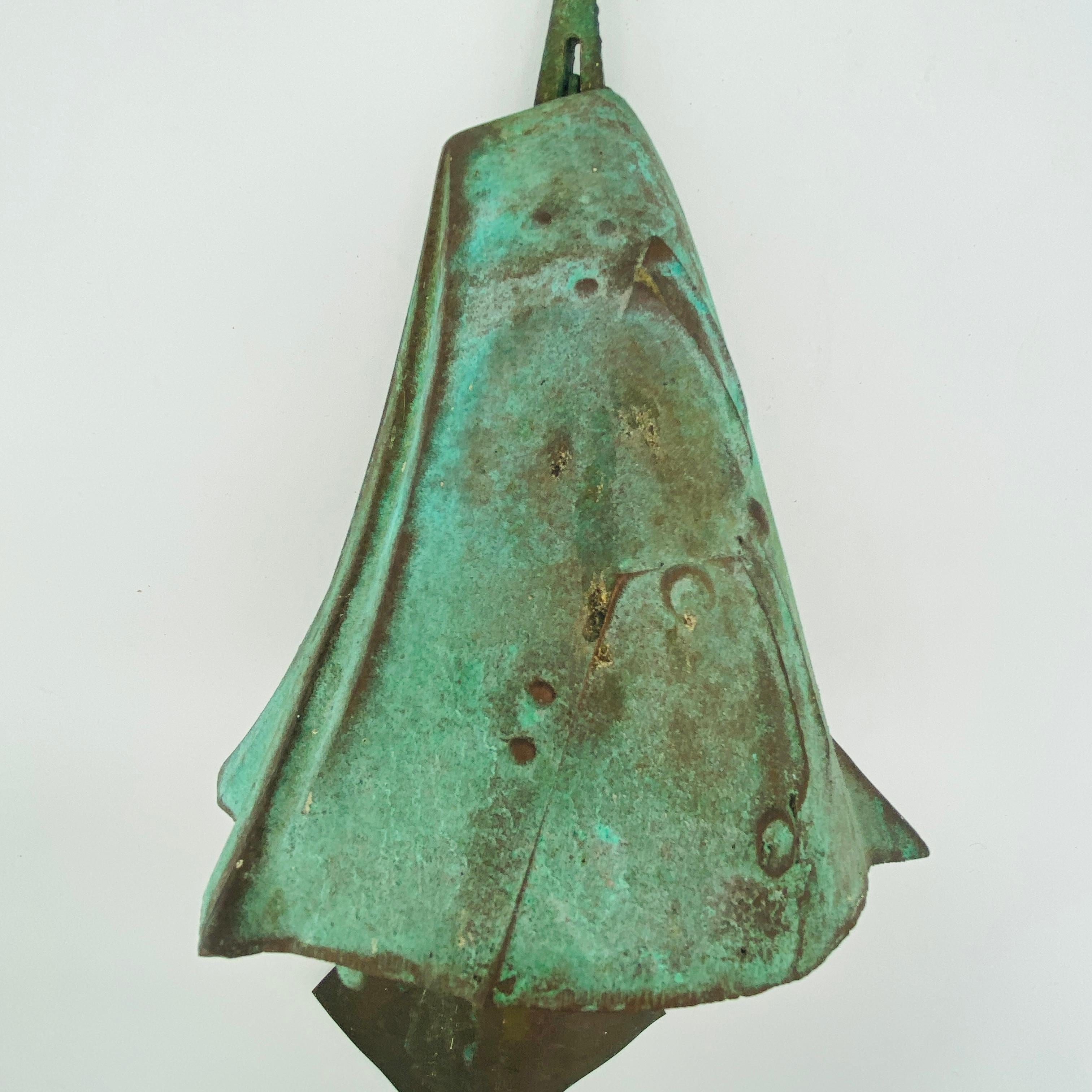 Paolo Soleri Escultura Colgante Campana de Viento de Bronce, Circa 1960s mediados del siglo XX en venta