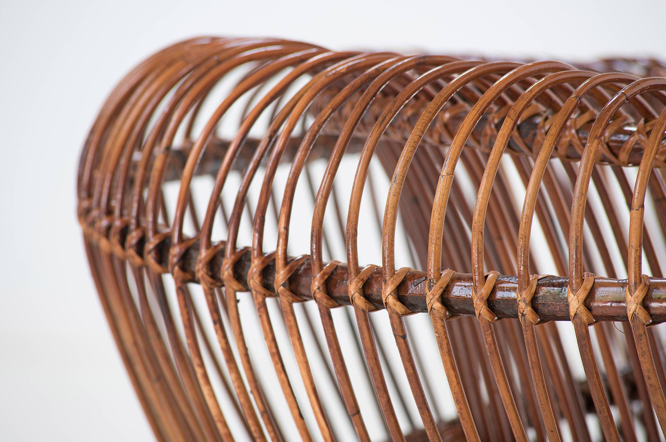 Moderne Paolo Tilche paire de fauteuils italiens en rotin de style mi-siècle moderne Modèle 