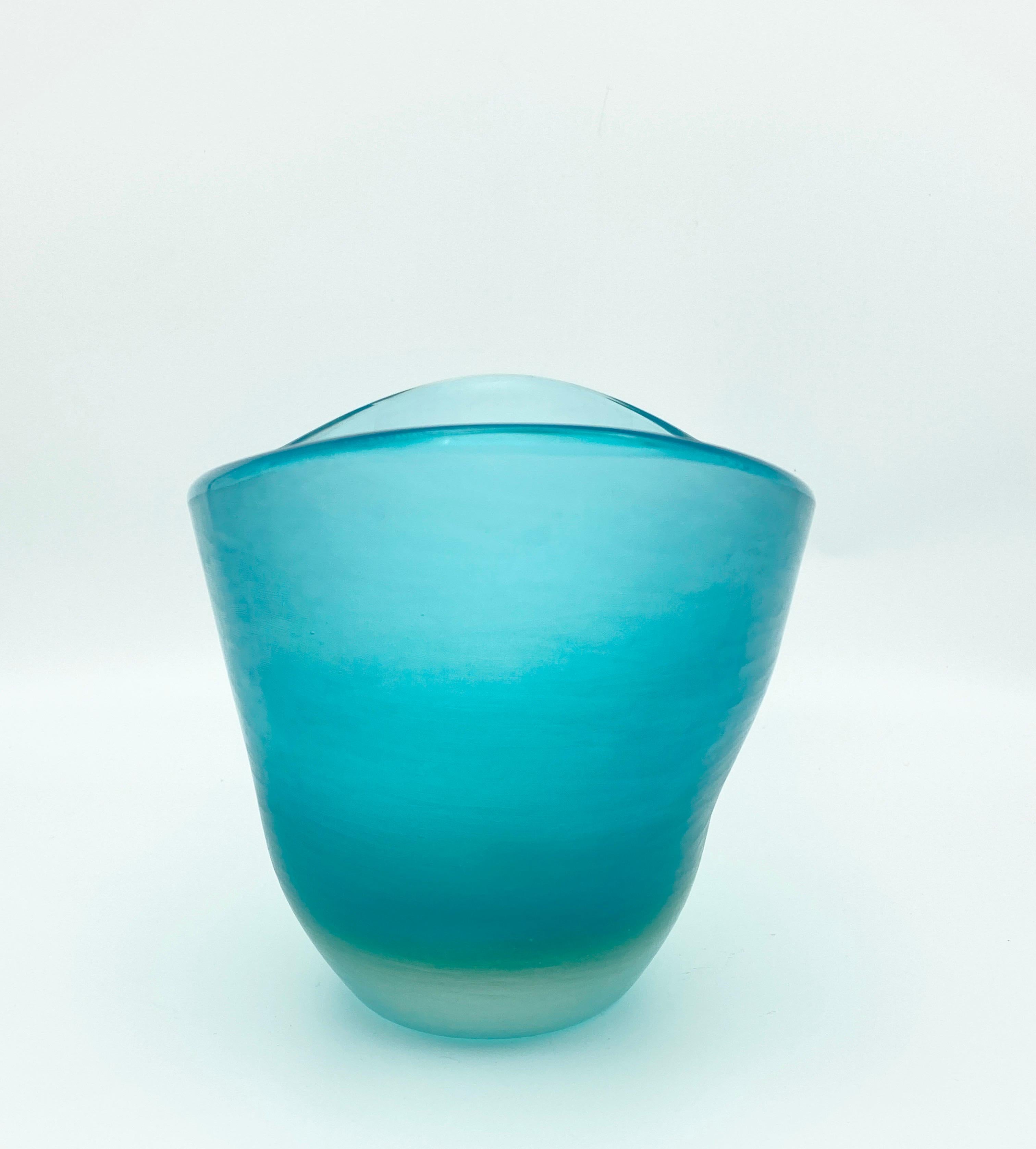 Hand-Crafted Paolo Venini Inciso large boat-Shaped Bowl Vase signed Murano, Italy Glass 1956