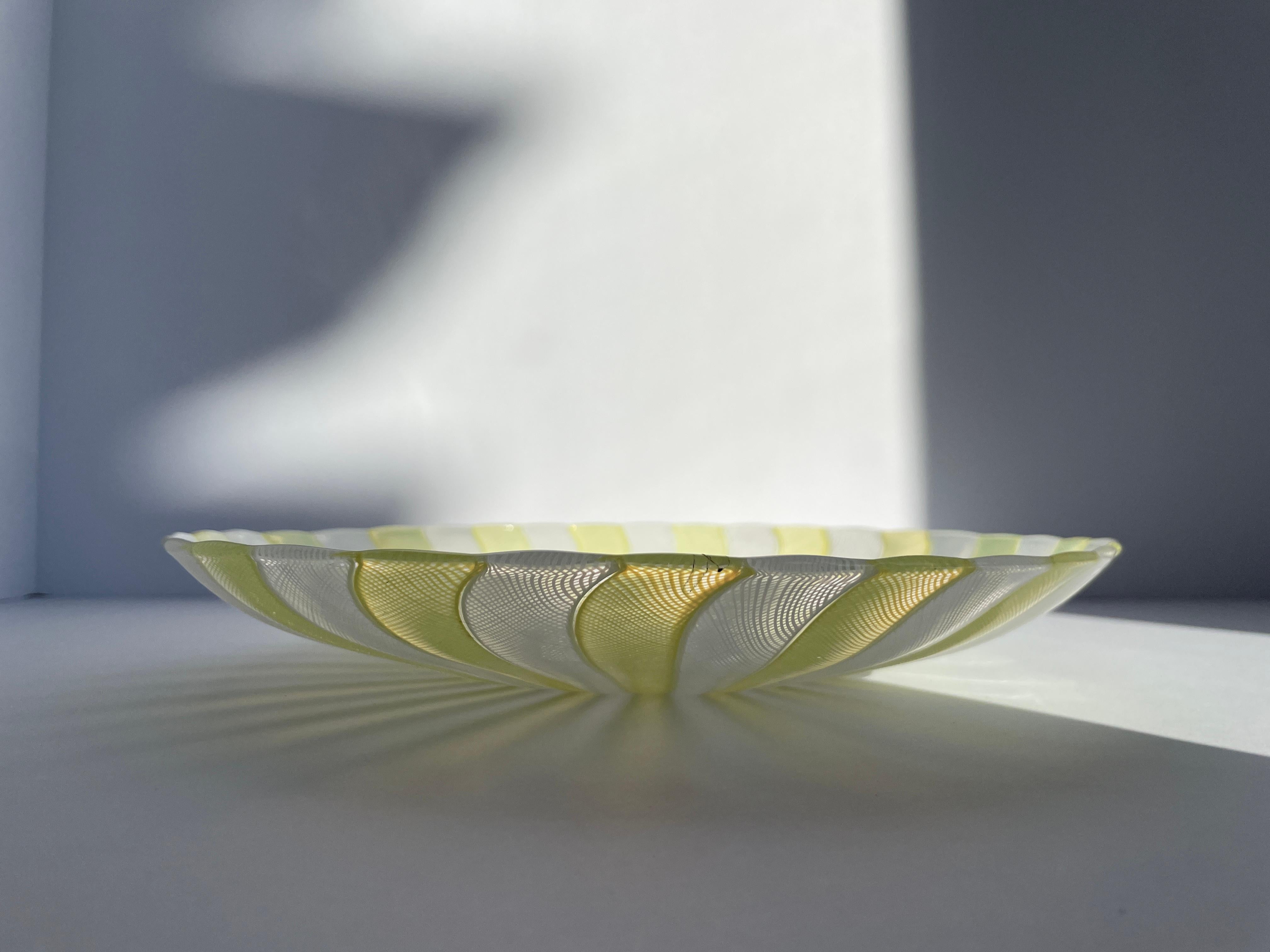Paolo Venini Latticino Zanfirico Glass Bowl Plate Yellow White Uranium Murano For Sale 3