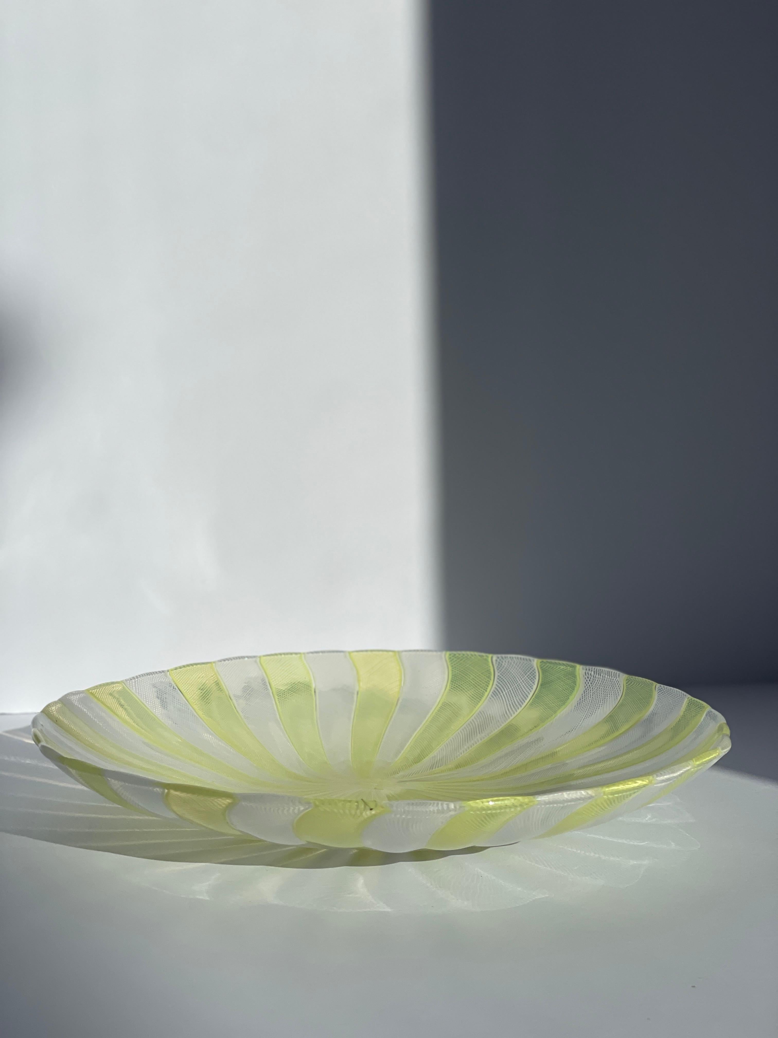 Paolo Venini Latticino Zanfirico Glass Bowl Plate Yellow White Uranium Murano For Sale 1