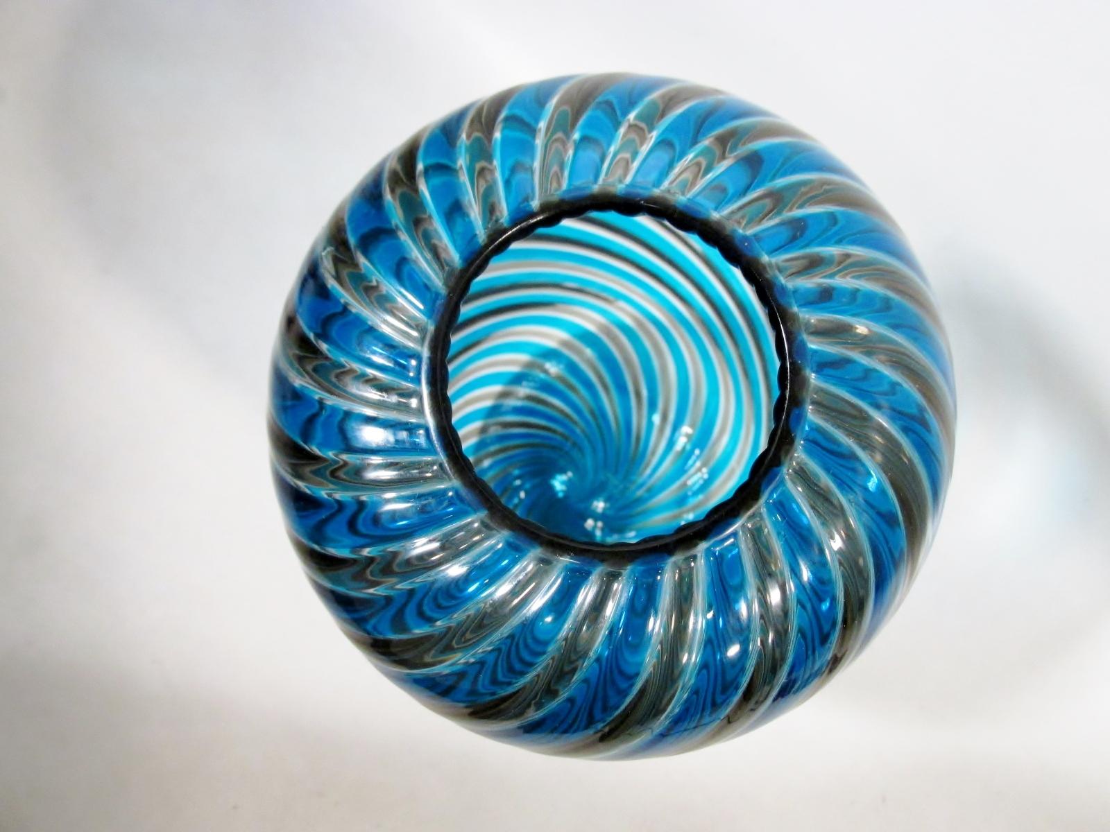 Paolo Venini: Midcentury a Canna Swirl Vase Italienisch, venetianisches Muranoglas im Angebot 2