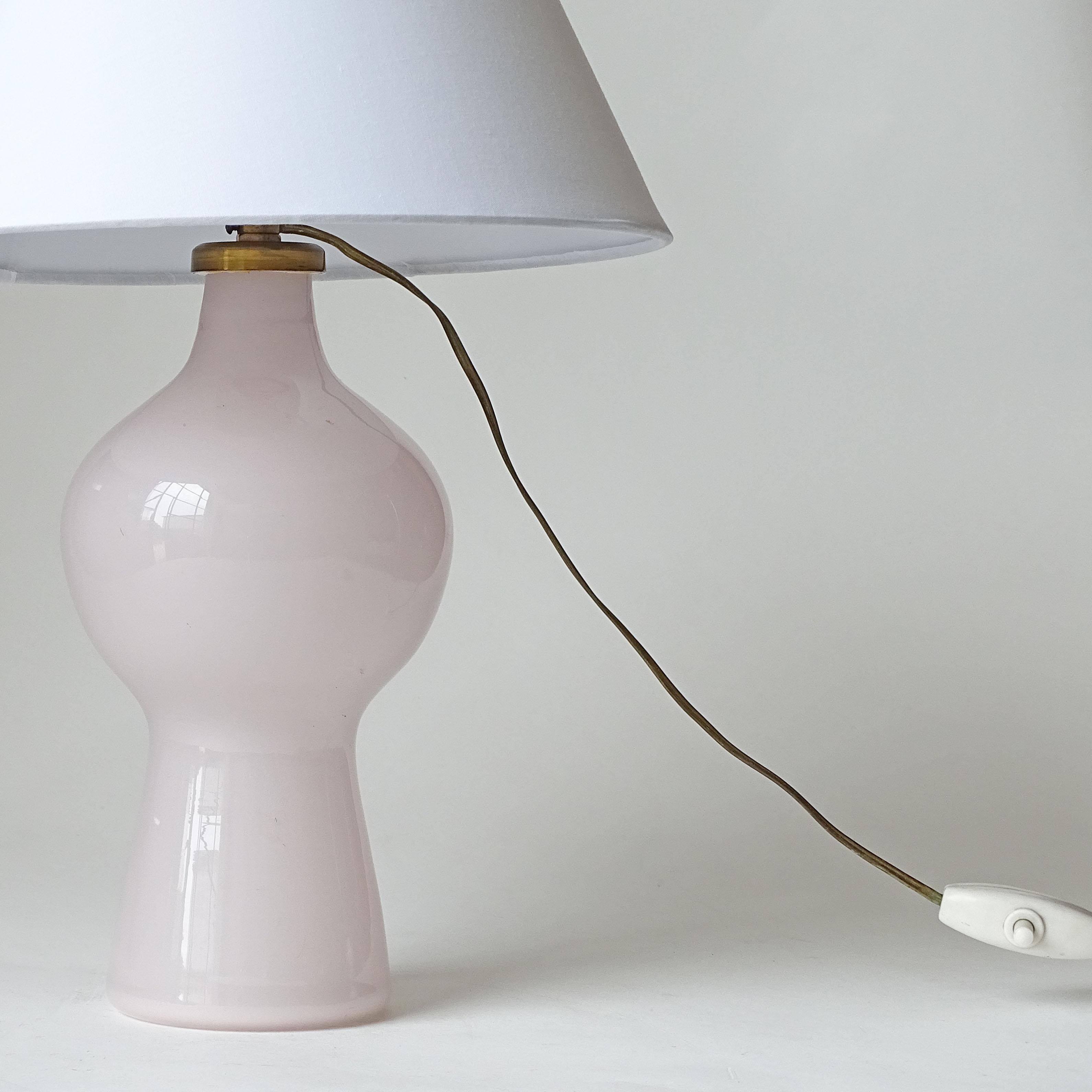 Italian Paolo Venini Pair of Antique Pink Opalino Murano Glass Table Lamps for Venini For Sale