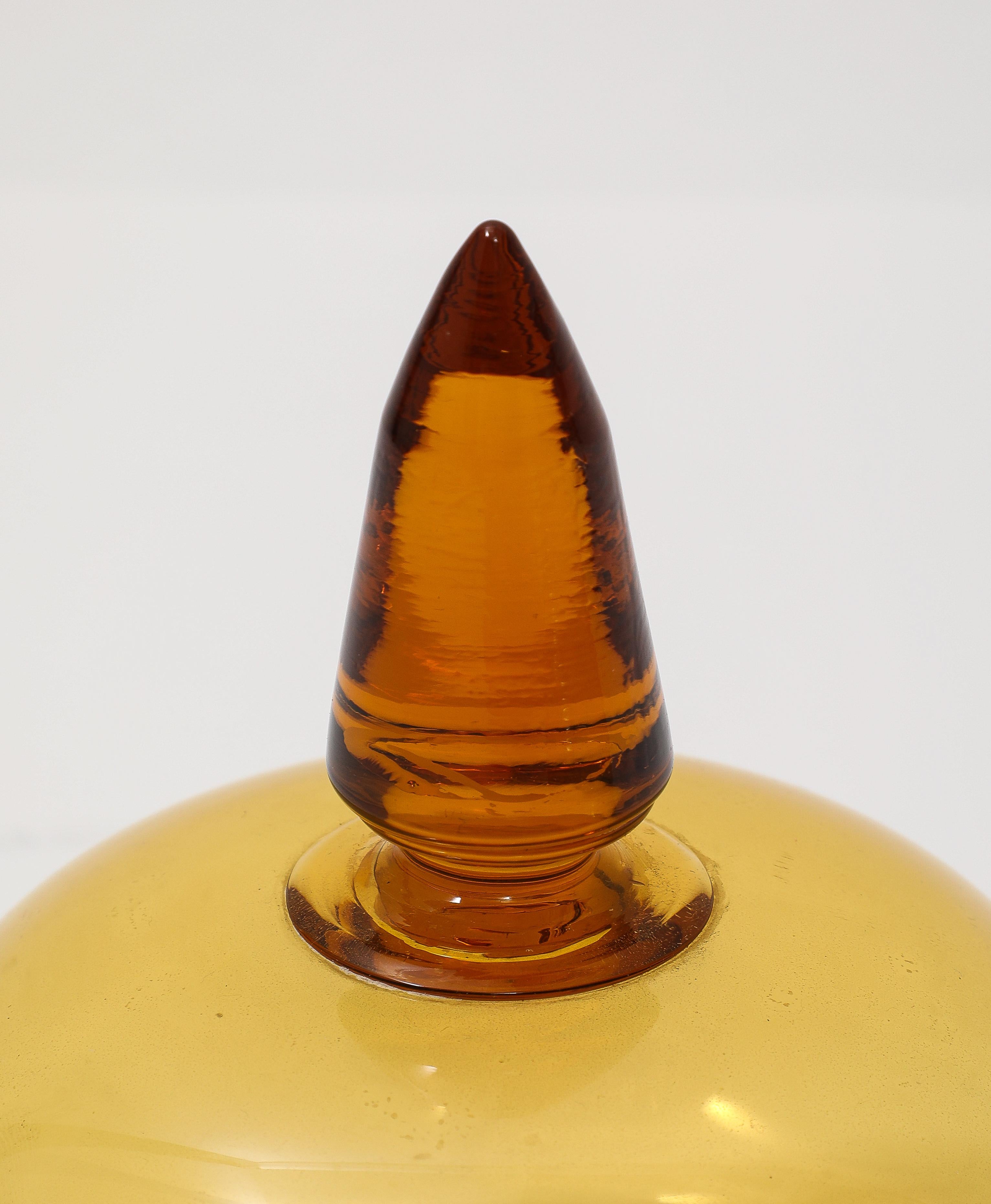 Paolo Venini Seltenes Apothekergefäß Model No. 4742 aus Braunglas, Italien, 1960er Jahre (Geblasenes Glas) im Angebot