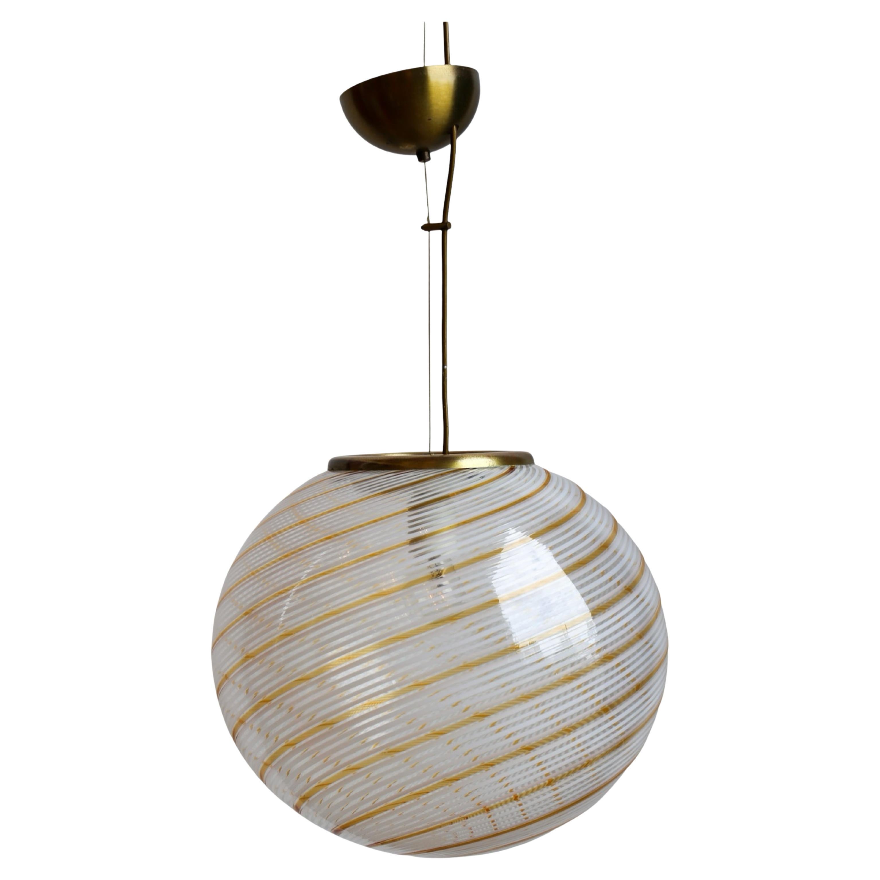 Paolo Venini Sphärische Murano Glas und Messing Pendelleuchte