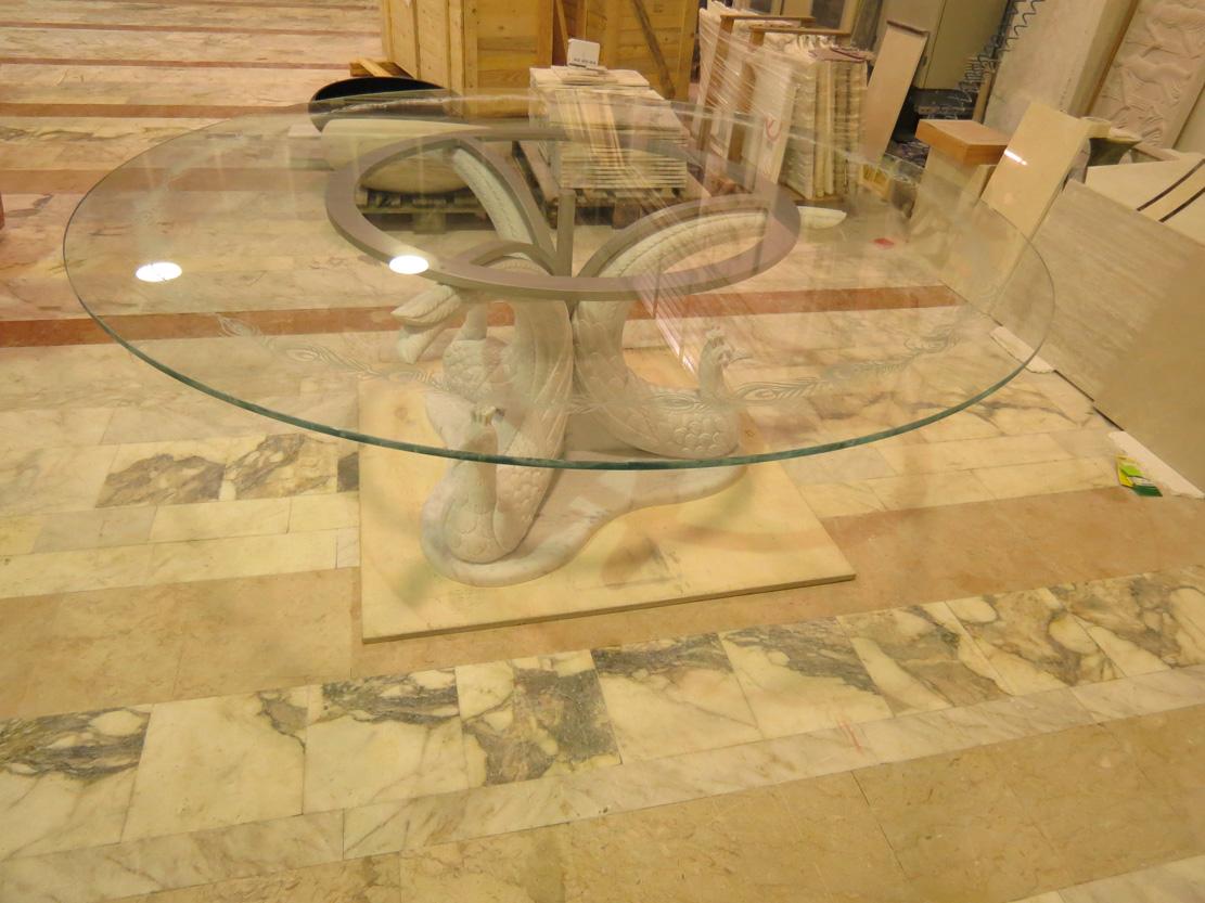 Modern Paona Round Table in White Marble with Glass Top and Sculpted Base For Sale