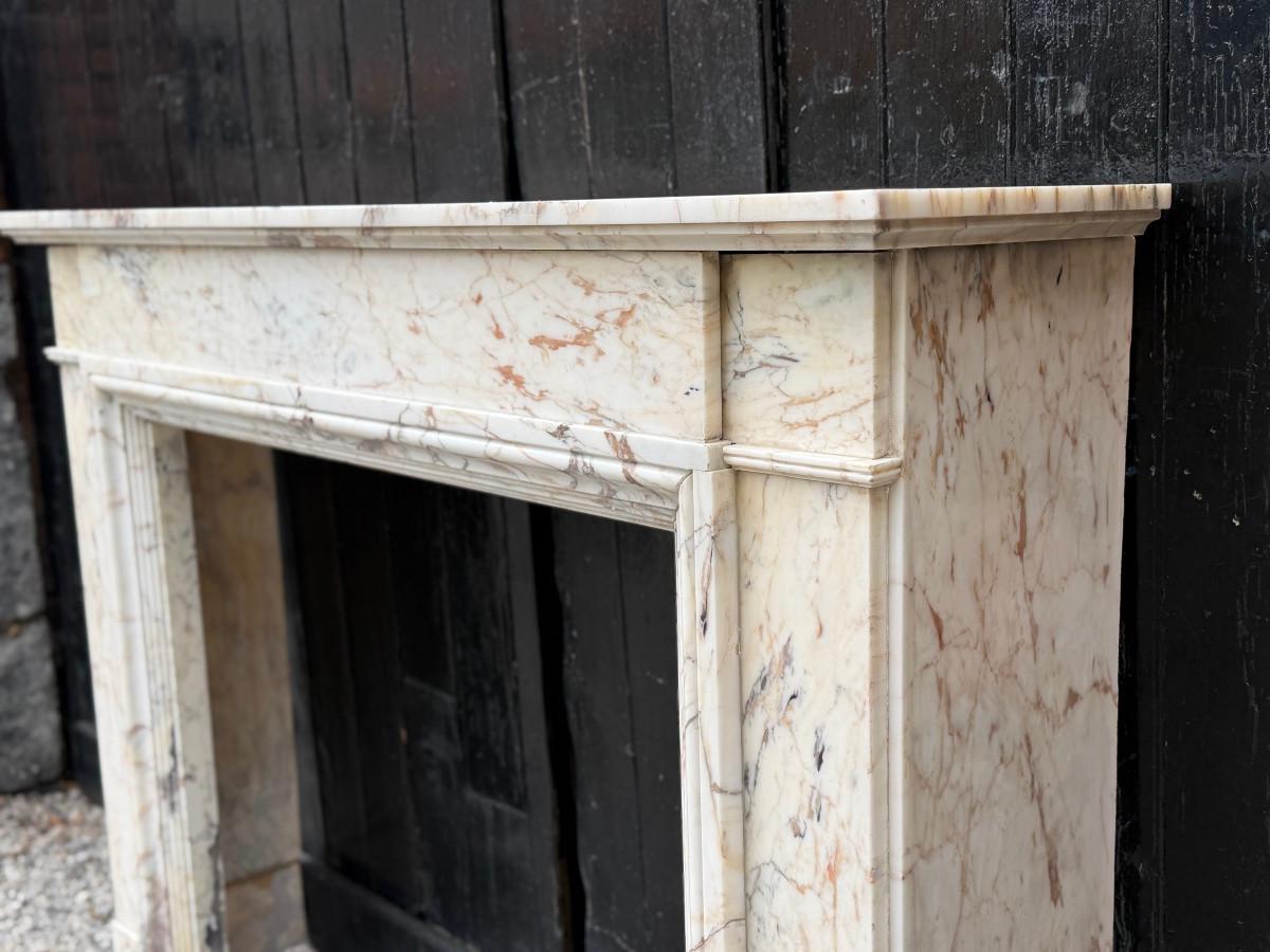 French Paonazzo marble fireplace, circa 1900 For Sale