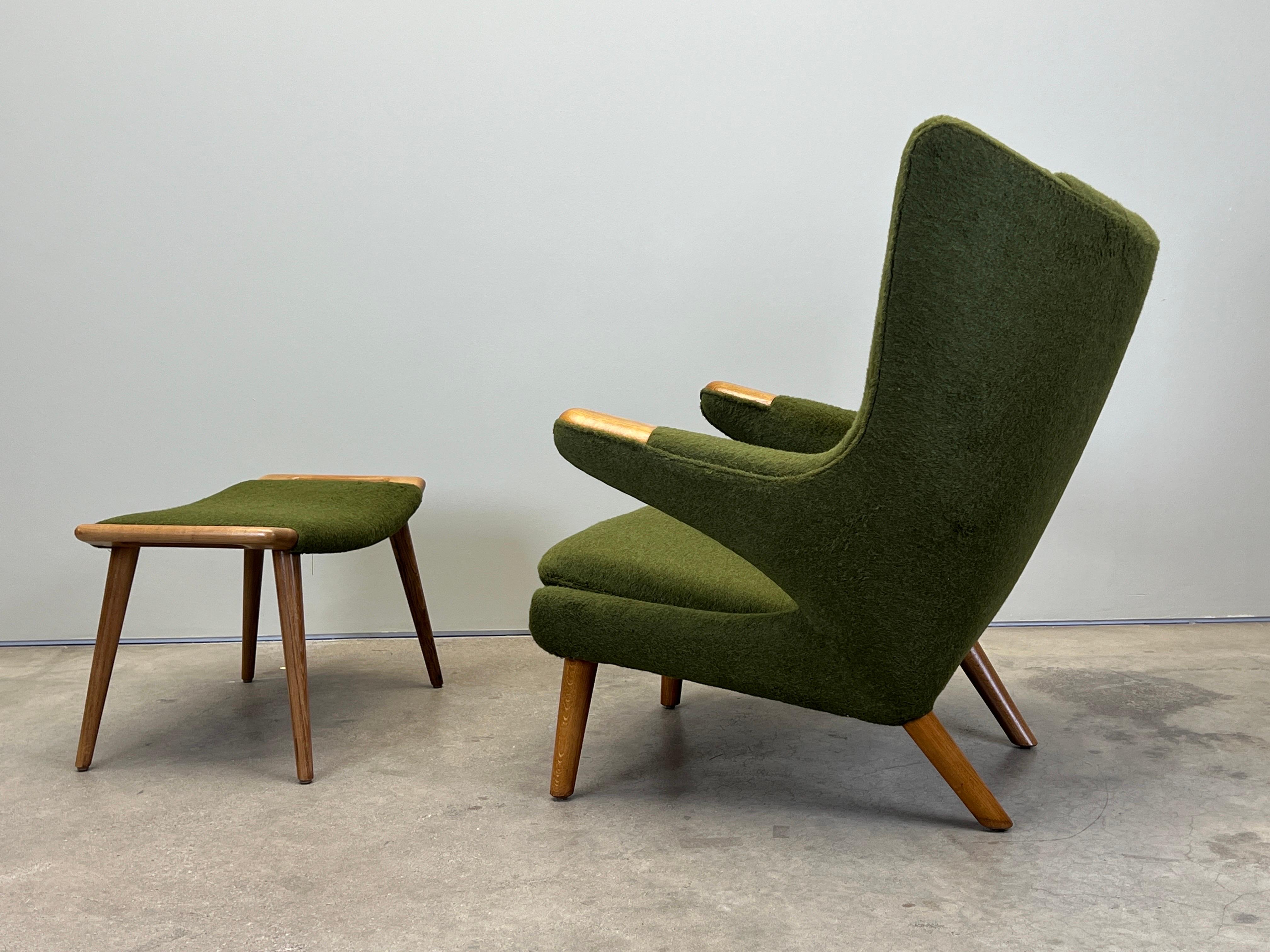 Papa Bear Chair and Ottoman by Hans Wegner for A.P Stolen For Sale 5