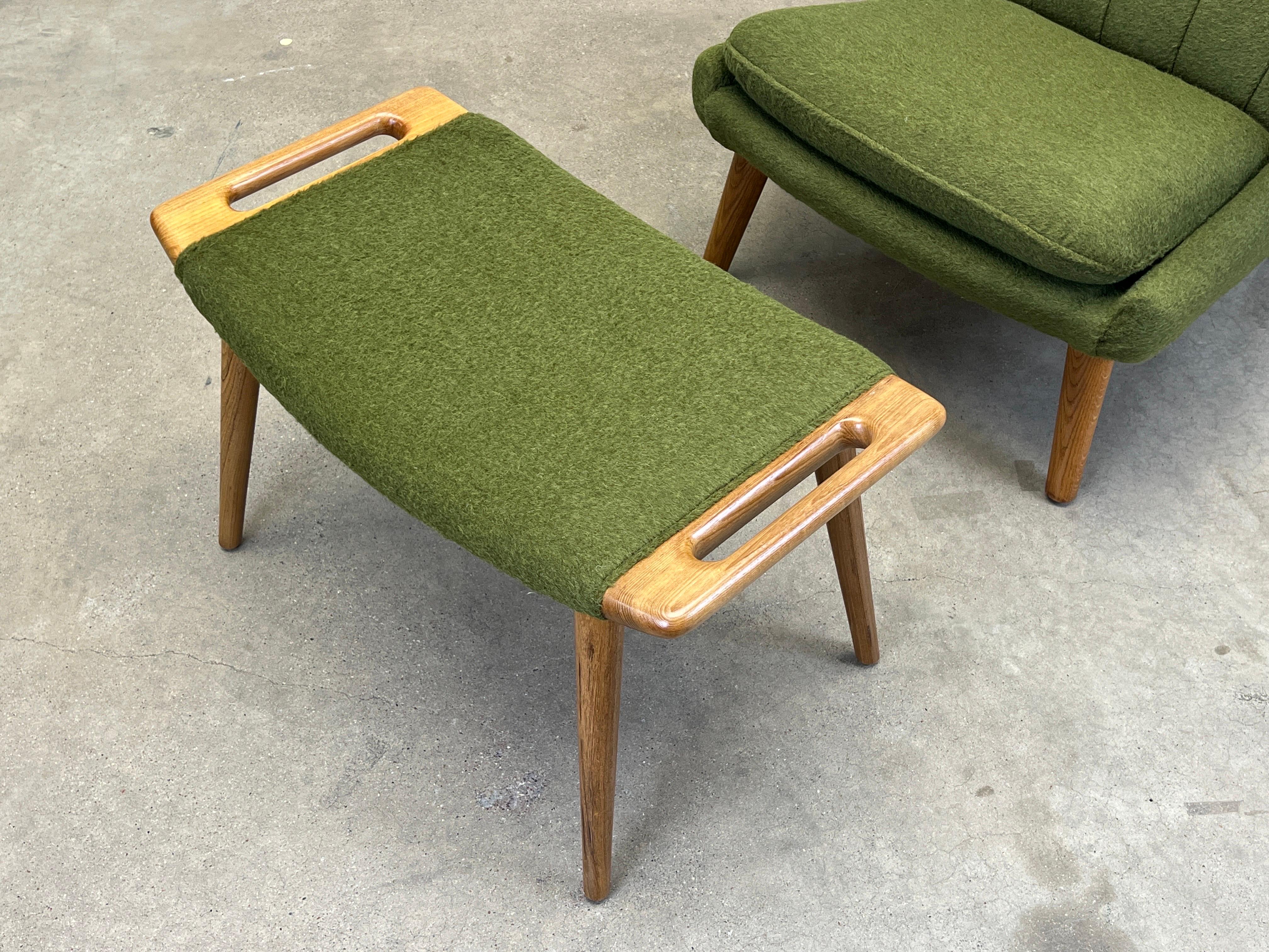 Papa Bear Chair and Ottoman by Hans Wegner for A.P Stolen For Sale 2