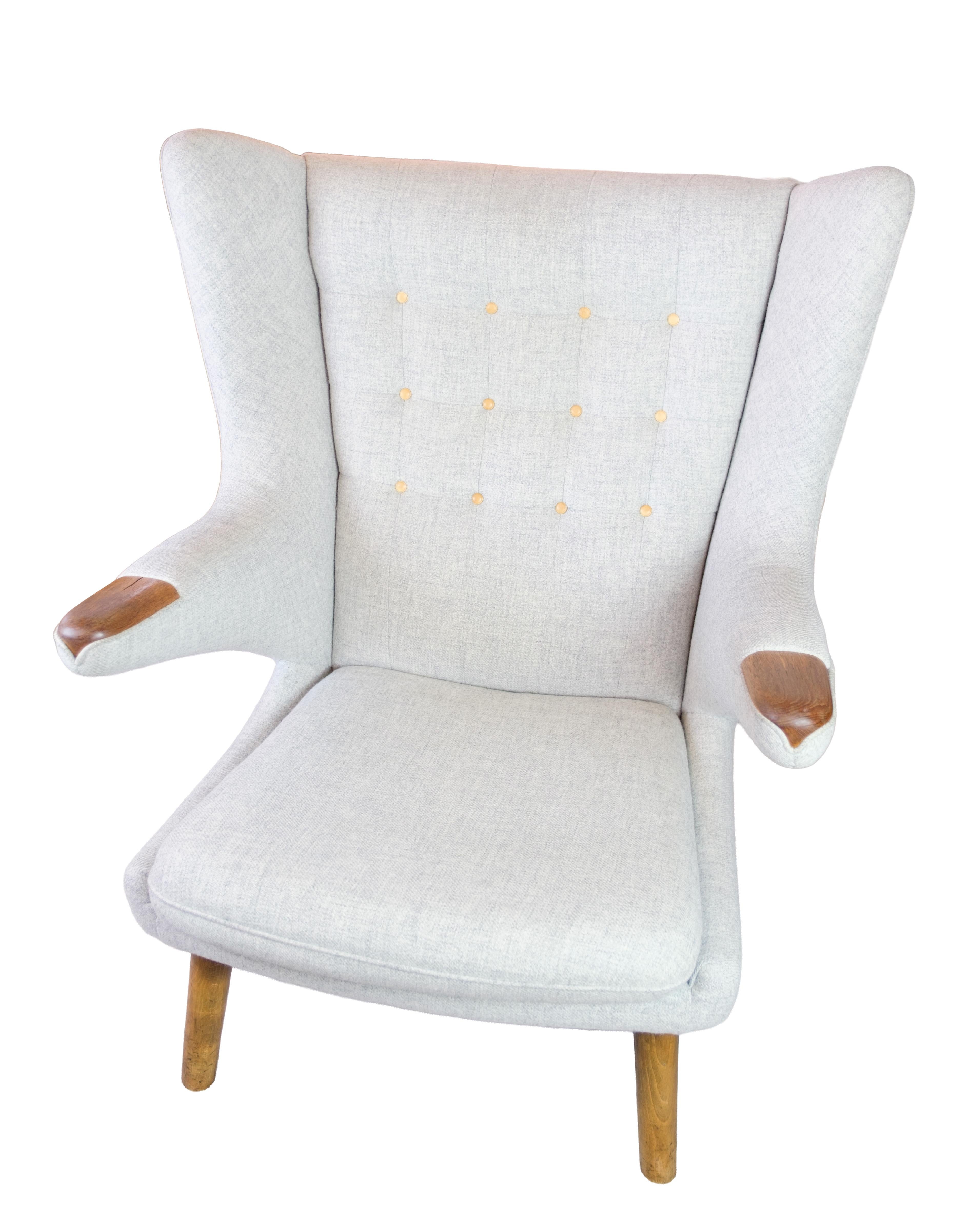 Papa Bär Stuhl Model No. 19 In Grau Hallingdal Mit Teak Nägel Von Hans J. Wegner im Angebot 3