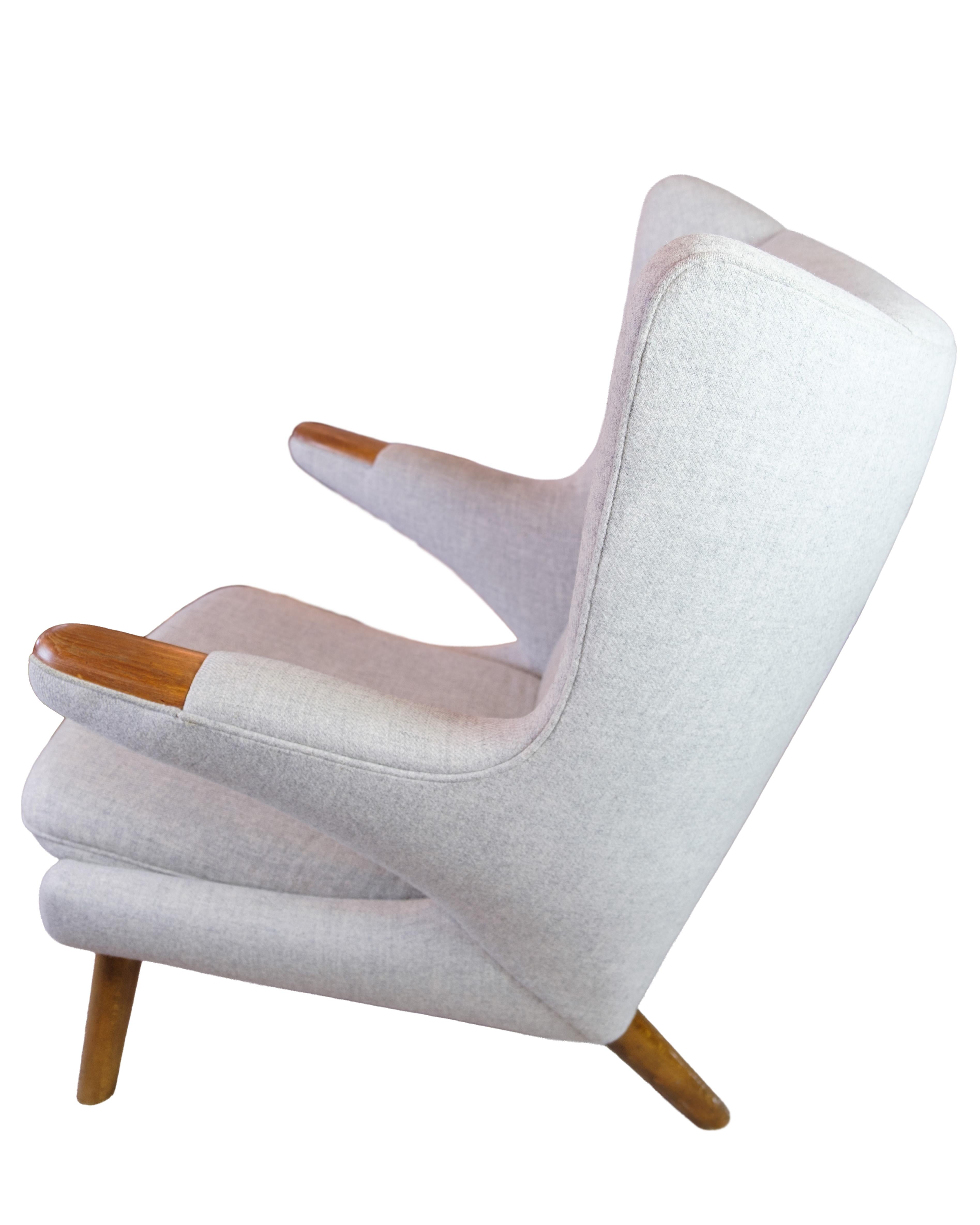 Papa Bär Stuhl Model No. 19 In Grau Hallingdal Mit Teak Nägel Von Hans J. Wegner im Angebot 4