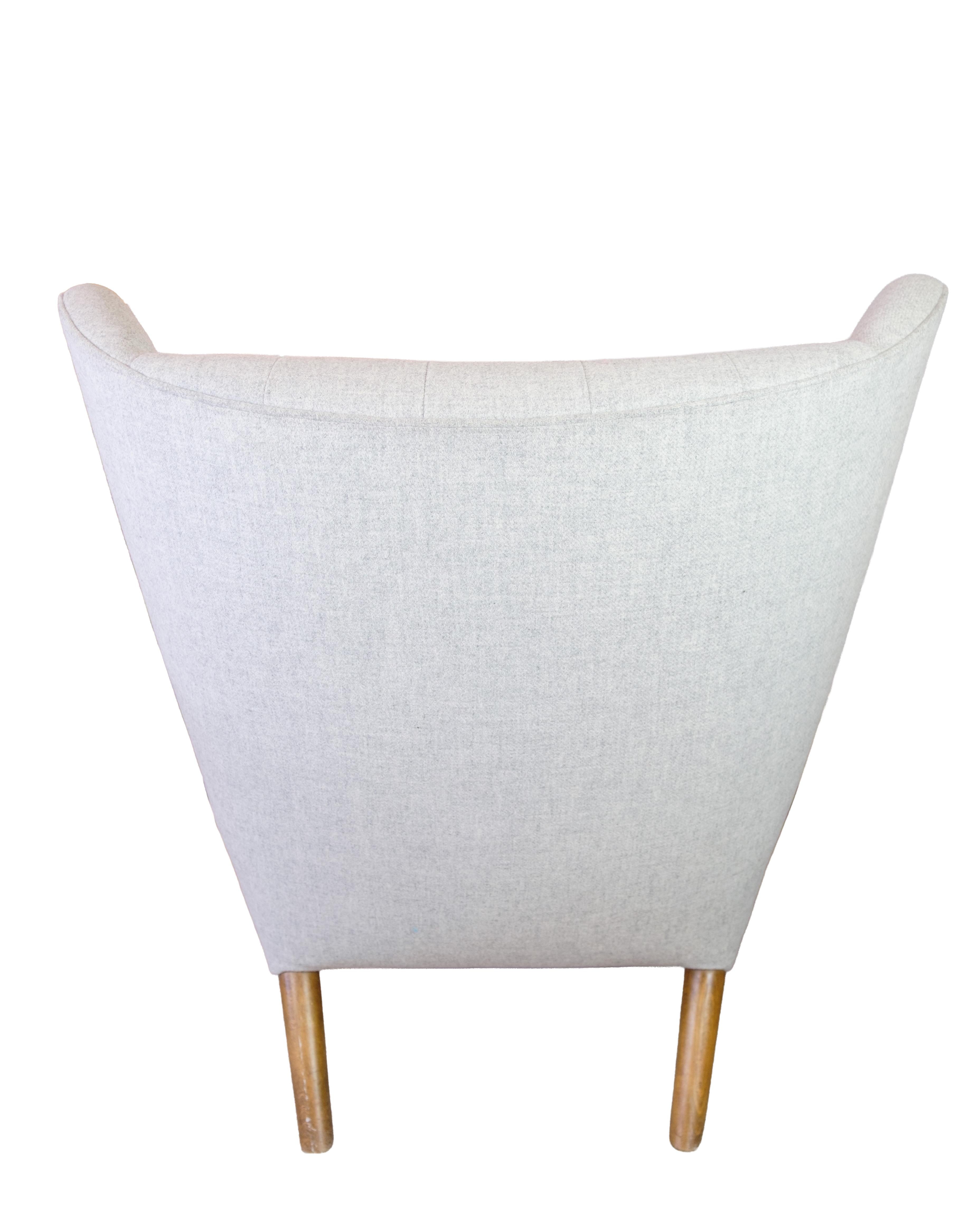 Papa Bär Stuhl Model No. 19 In Grau Hallingdal Mit Teak Nägel Von Hans J. Wegner im Angebot 5