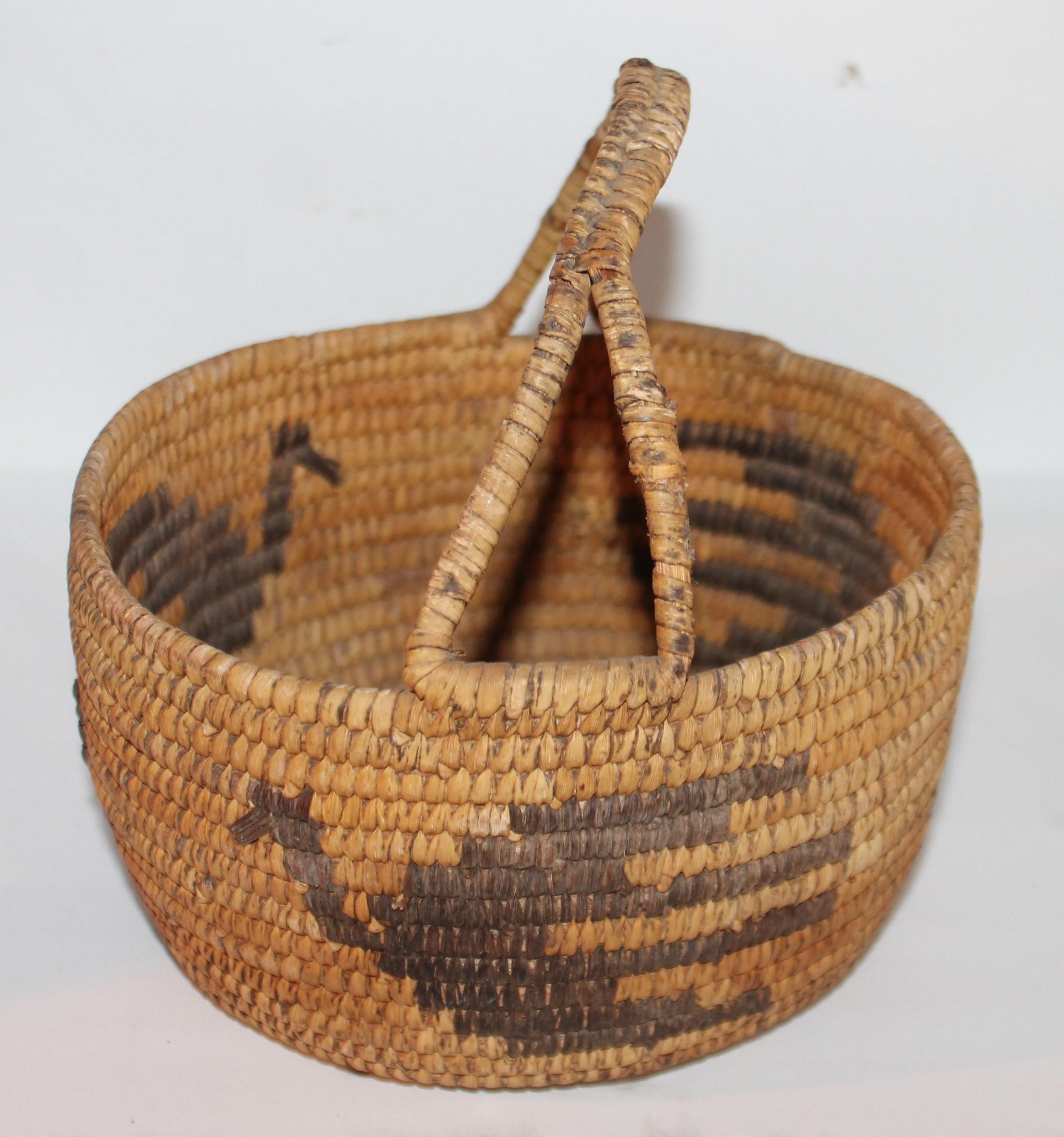 Adirondack Papago American Indian Handled Basket