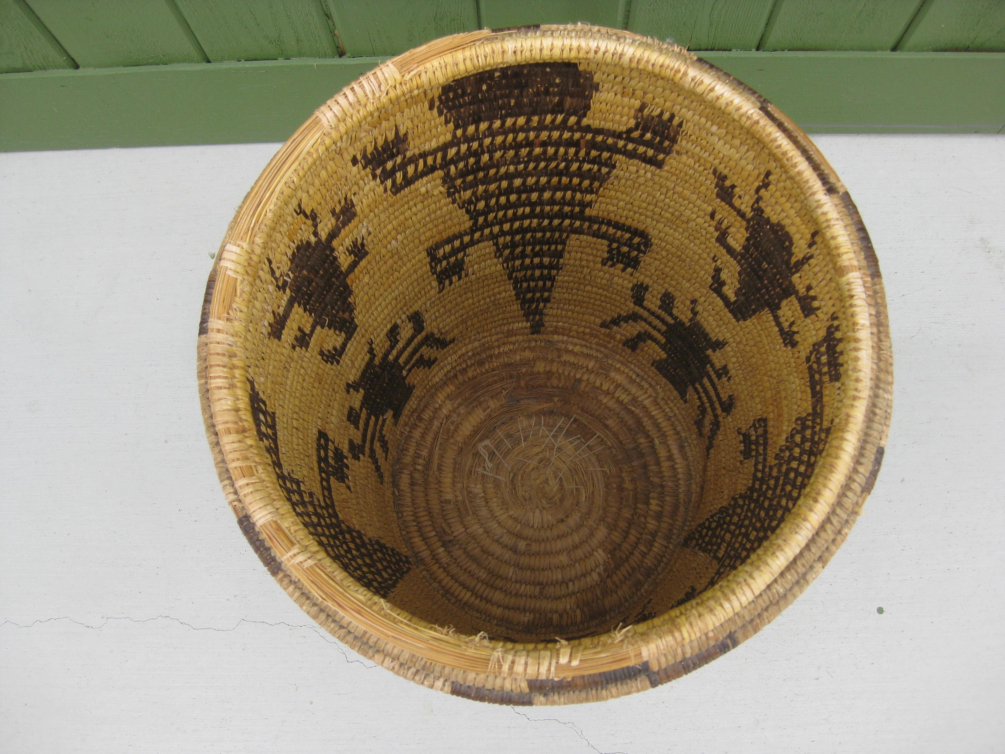 Papago Native American Indian Pictorial Coiled Lidded Olla Basket HUGE ! en vente 13