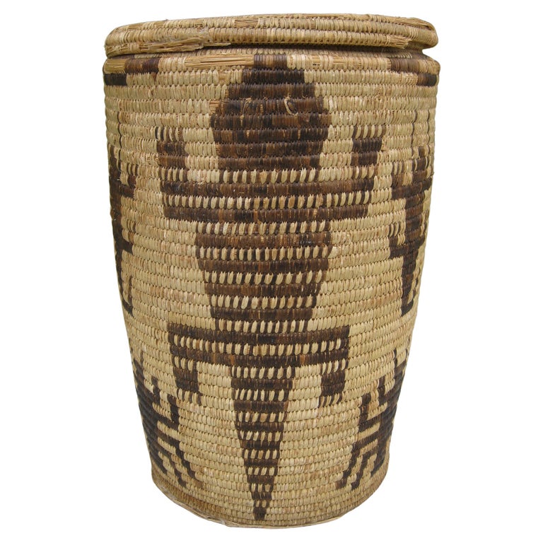 At Auction: 13in Native American Hopi Woven Flat Basket