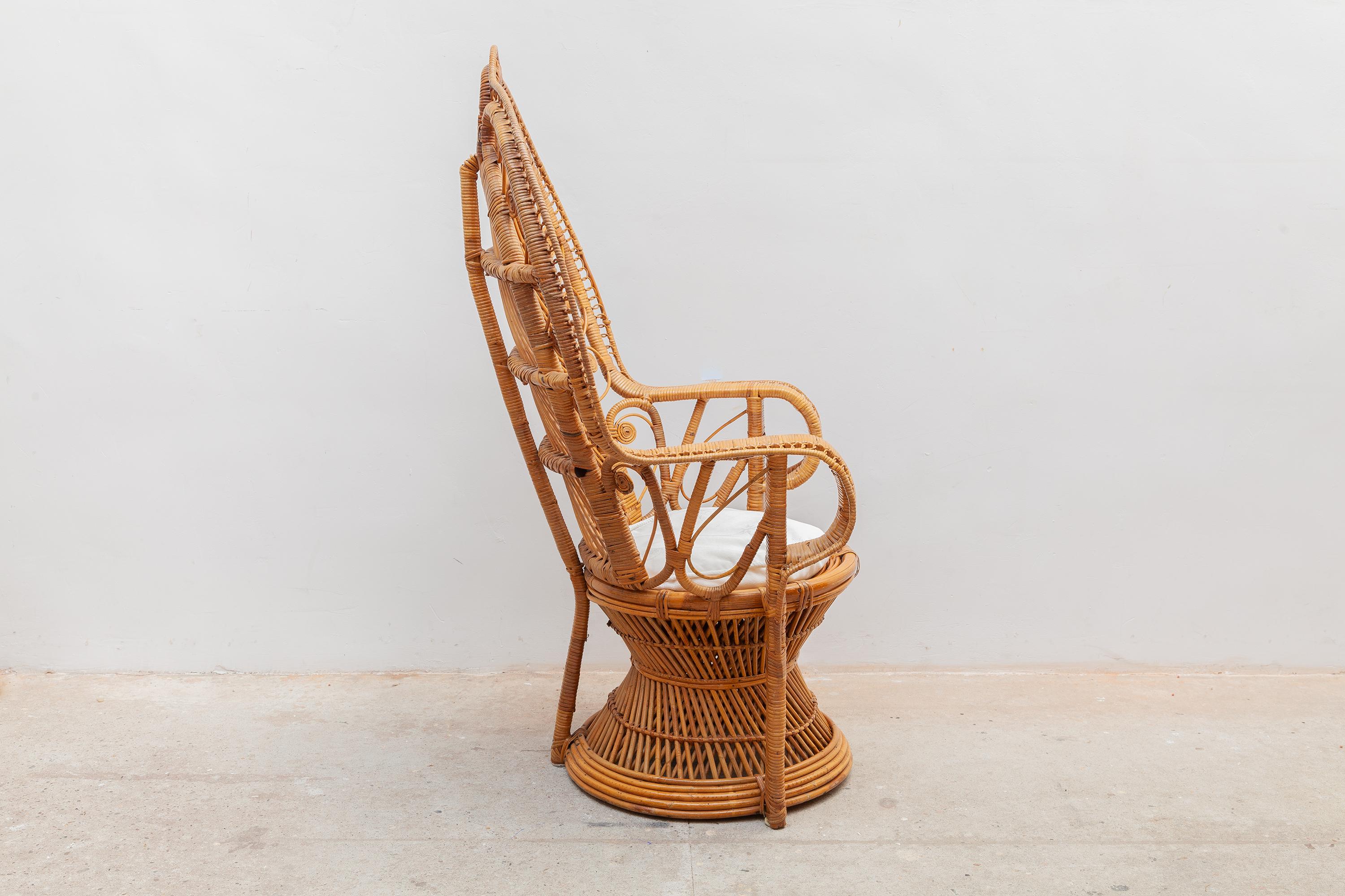 Mid-Century Modern Chaise longue Papasan en osier de bambou, 1970, Italie en vente