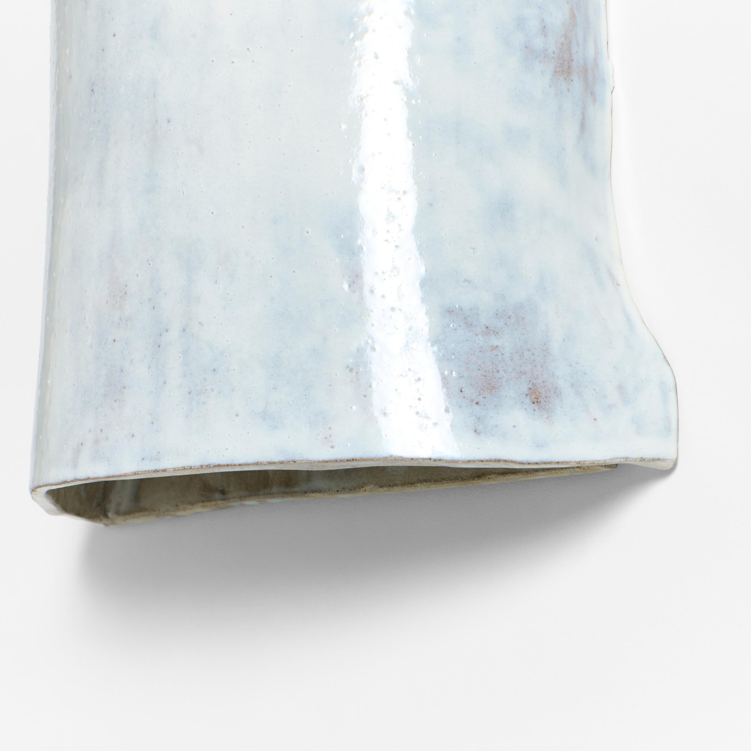 Fatto a mano Lampada da parete Papel in vendita