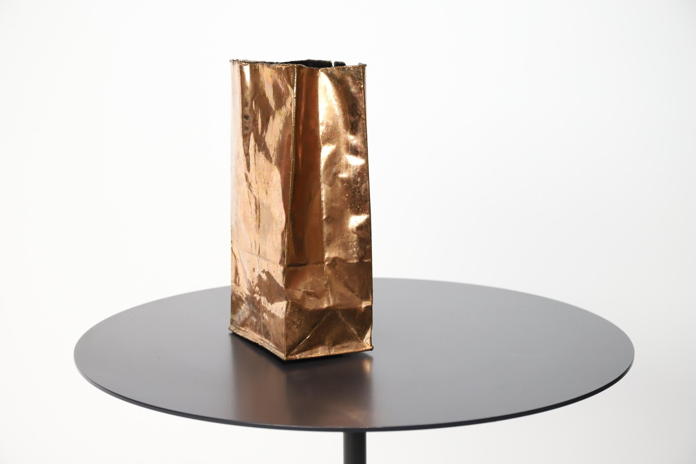 „“Papiertasche“ von California Bronze im Angebot 8