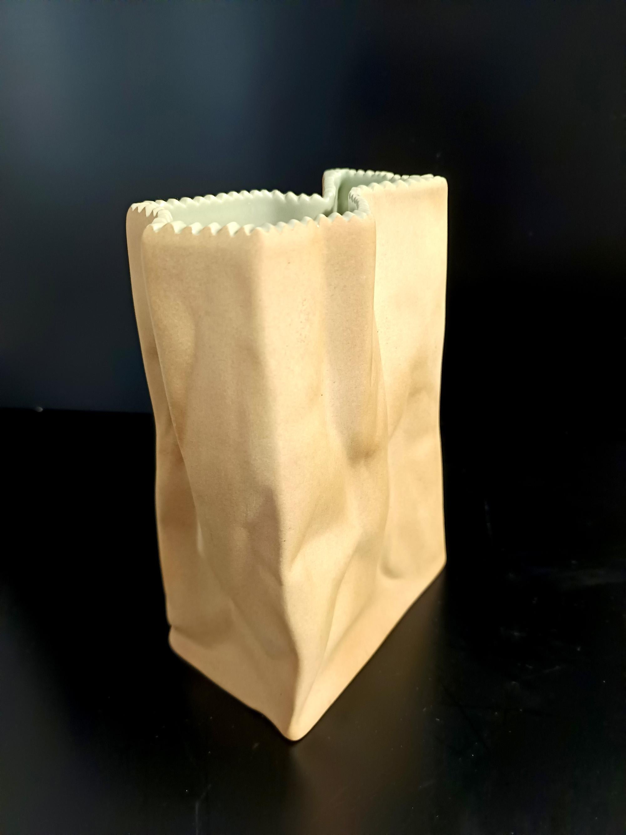 Paper Bag Ceramic Vase by Tapio Wirkkala for Rosenthal  For Sale 3