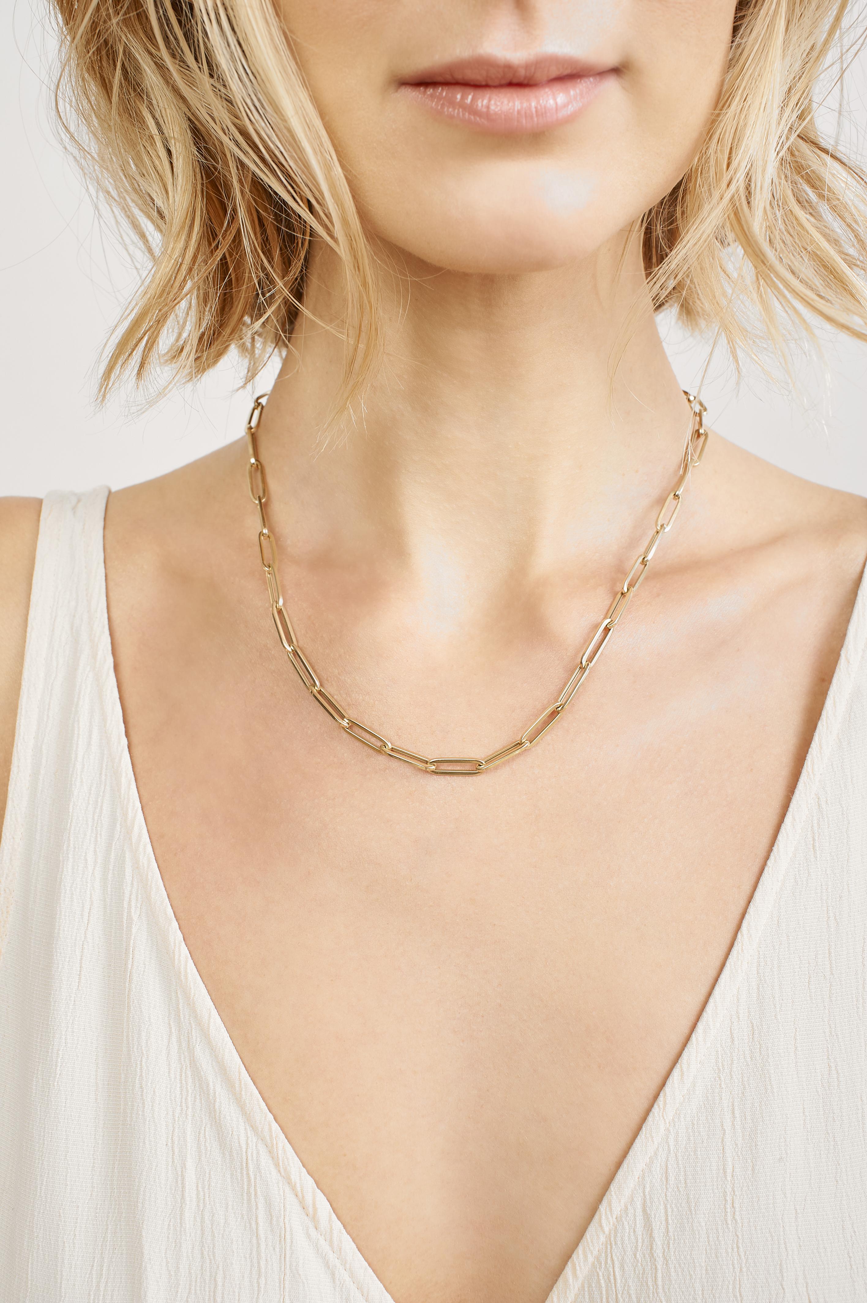 Contemporary Paper Clip Chain Necklace in Solid 14 Karat Rose Gold by Selin Kent For Sale