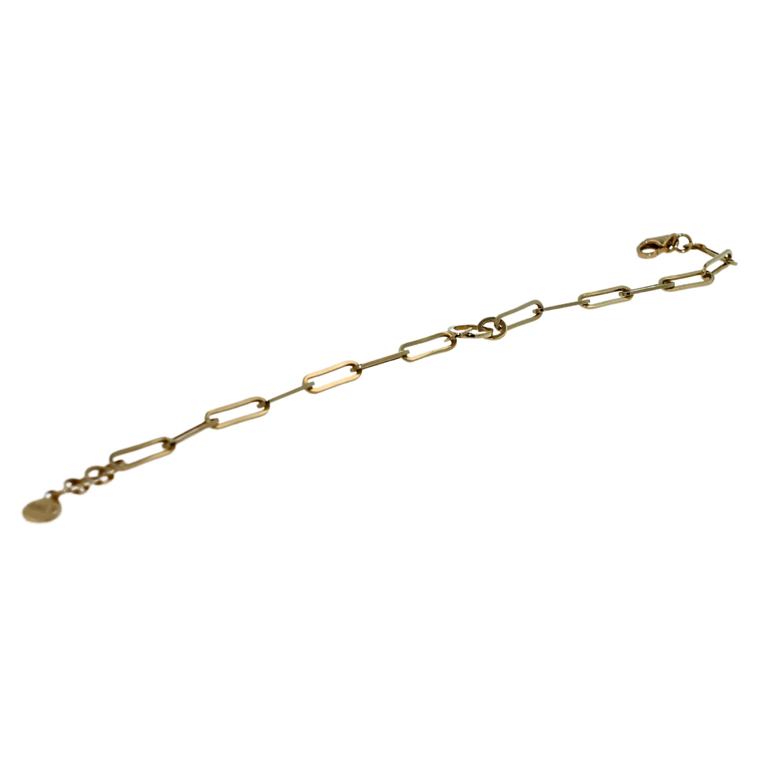 18K Yellow Gold
Charms and Pendants can be attached to the center + side + any links in this bracelet 
Great For Layering
Great Value
Length 7.5 Inches (Adjustable Links)