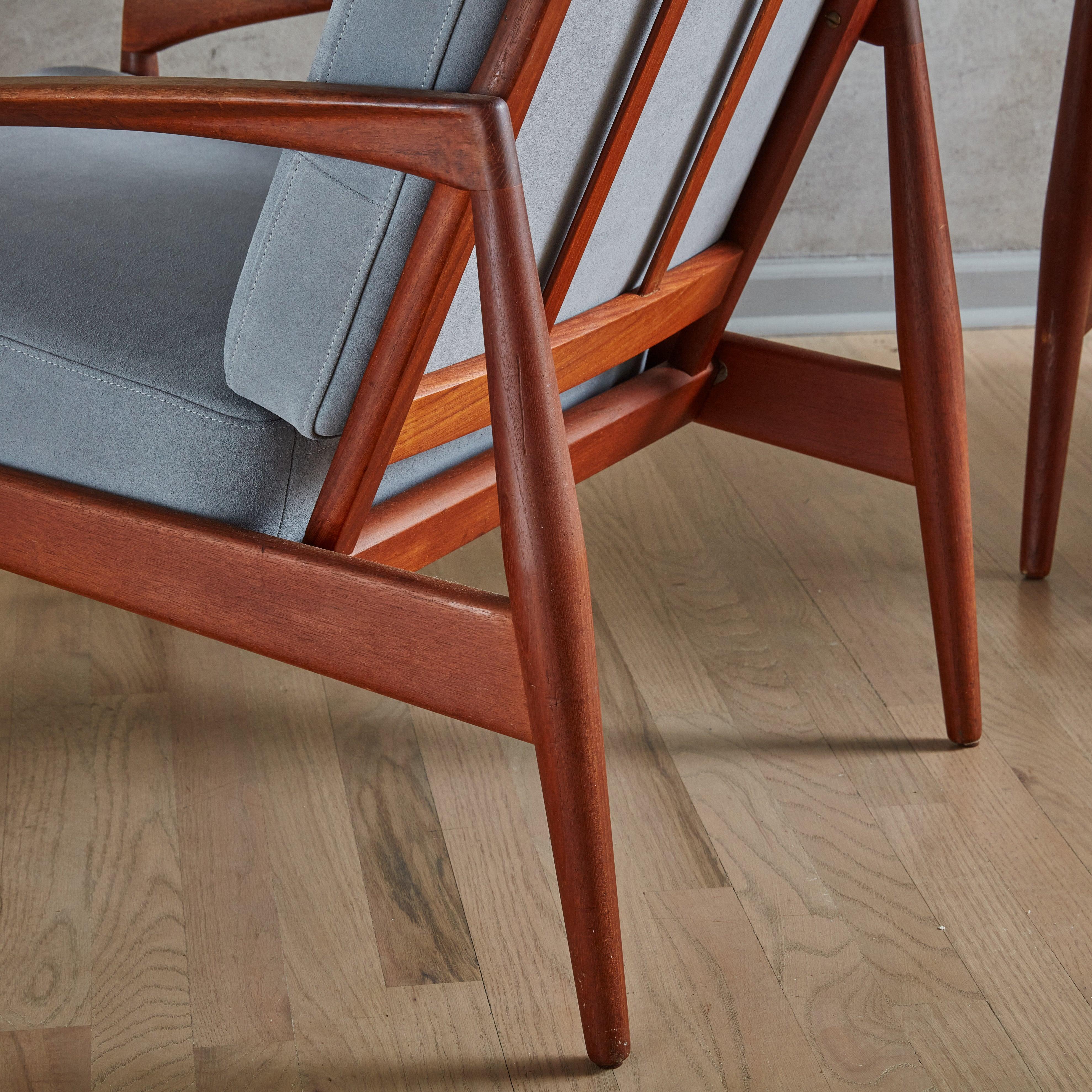 Chaise grise en daim et teck Kai Kristiansen pour Magnus Olesen en vente 5