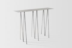 Paper Table L, Tavolo Consolle in Acciaio Lucido di UMÉ Studio