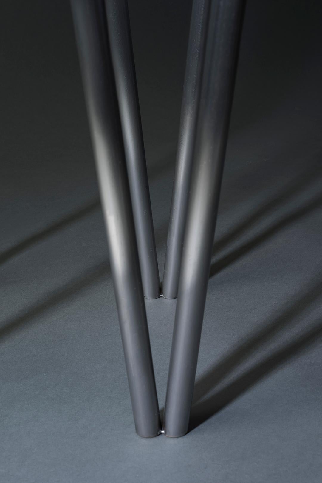 Paper Table L, Tavolo Consolle in Acciaio Lucido di UMÉ Studio in vendita 2
