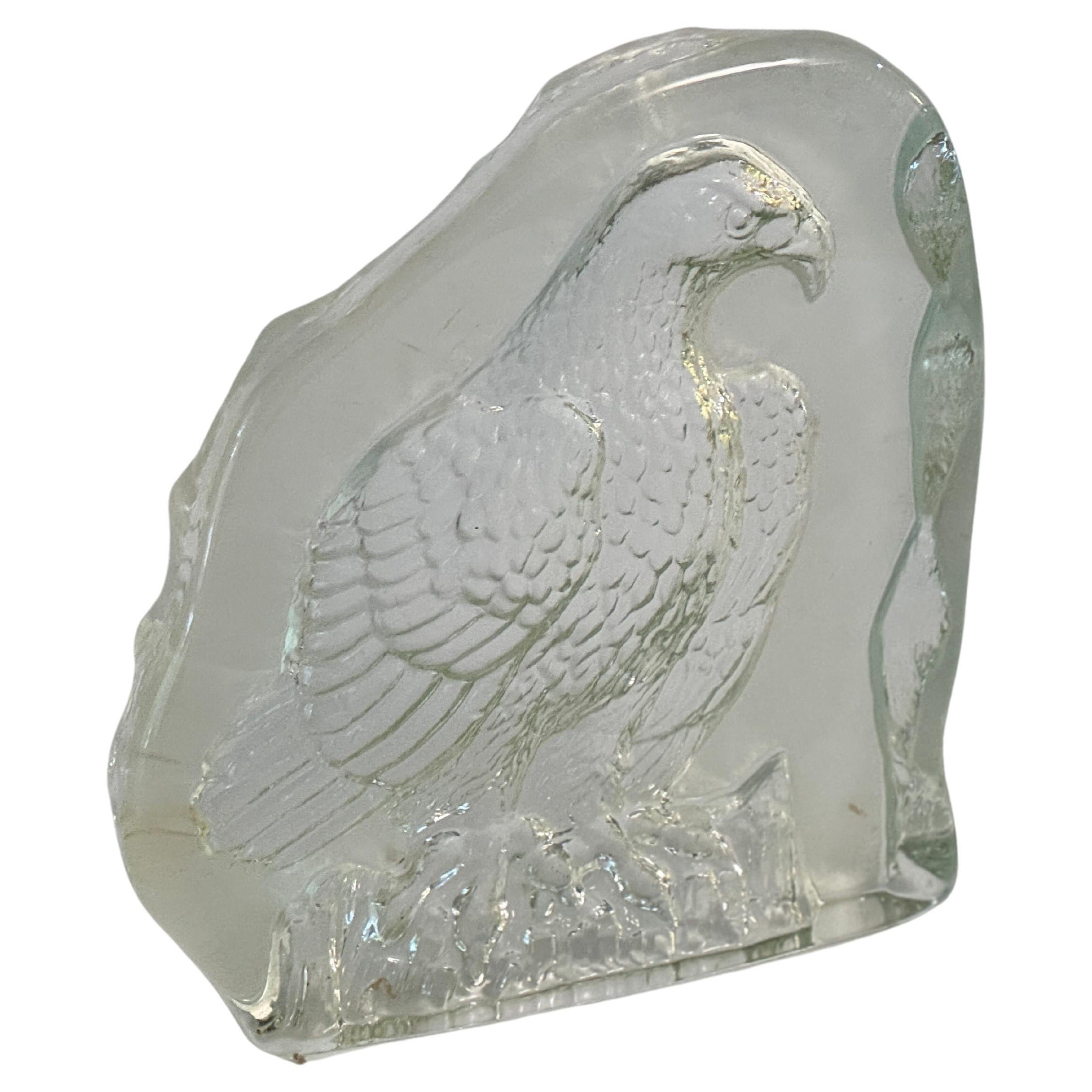 Paper Weight or Sculpture in Art Glass Eagle Sculpture France 1970 For Sale